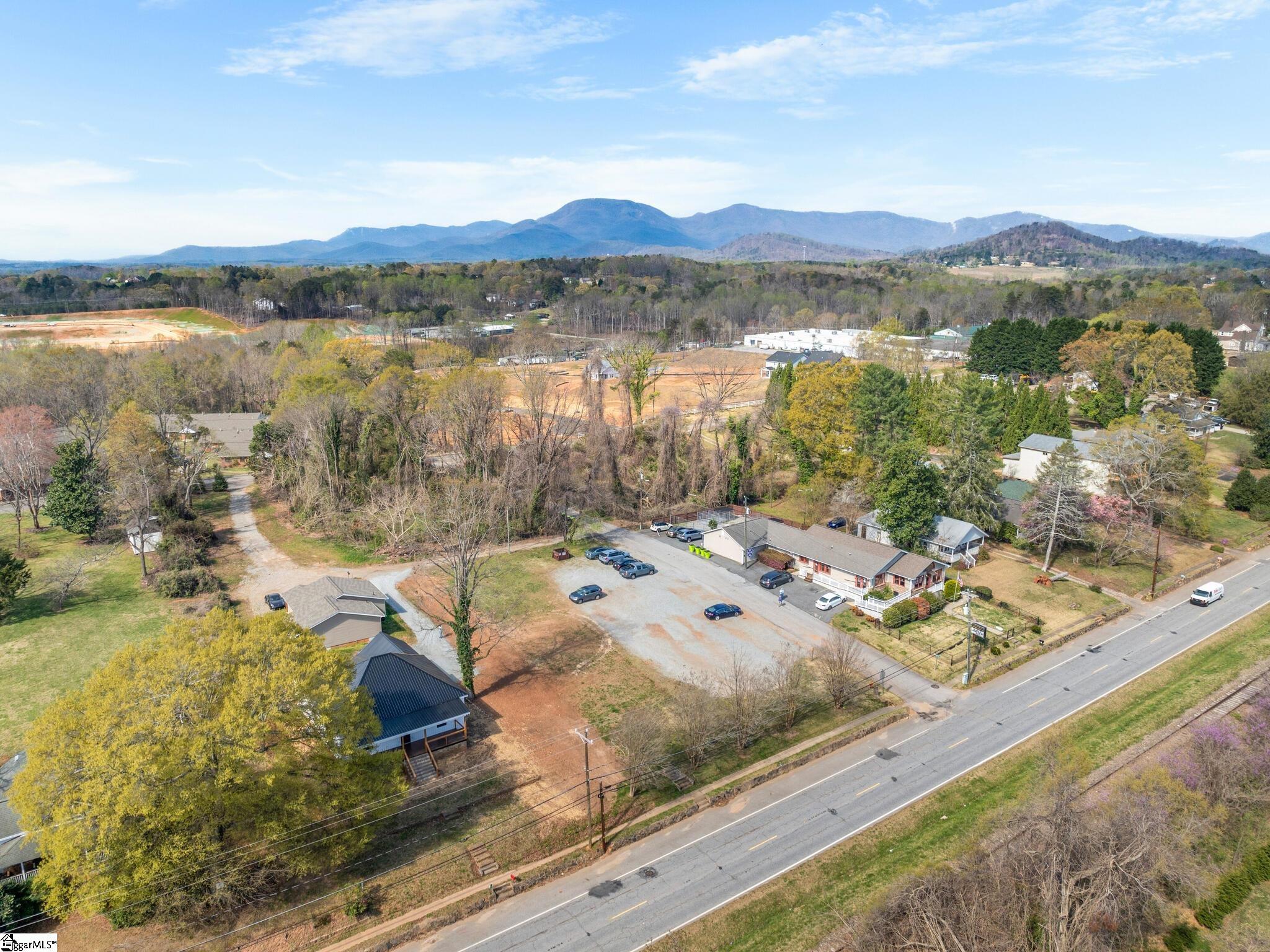 202 S Howard, Landrum, South Carolina image 39