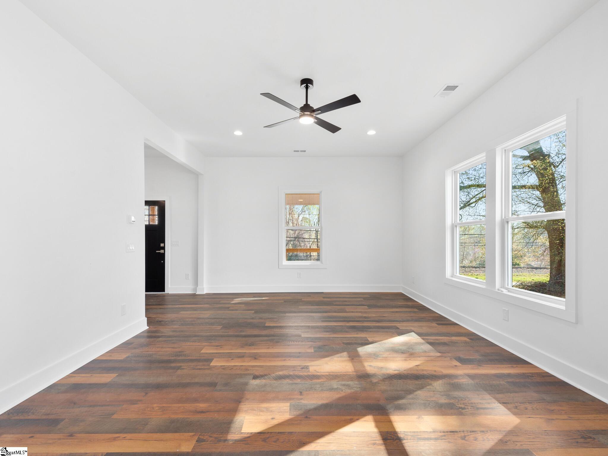 202 S Howard, Landrum, South Carolina image 5