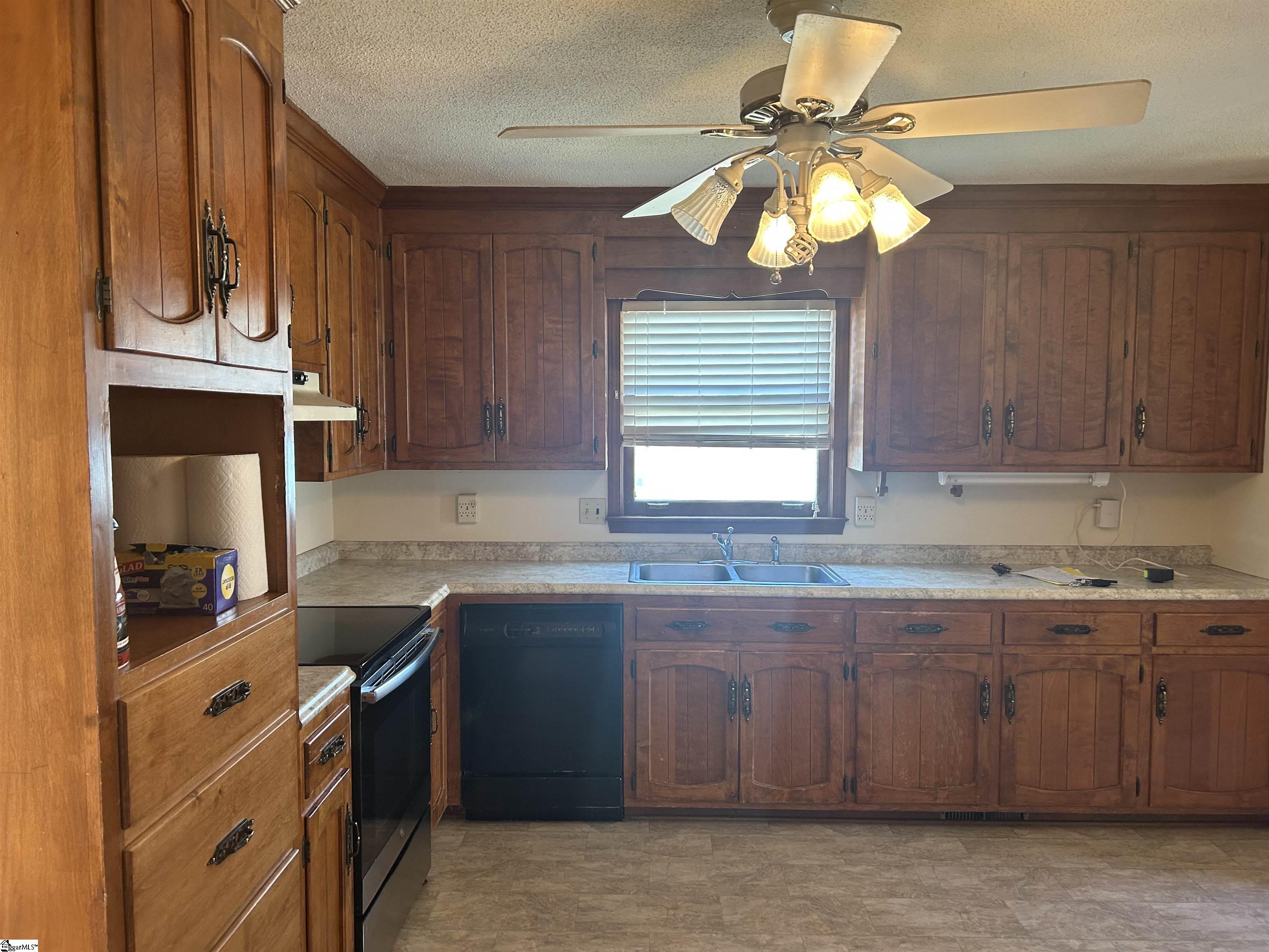 3414 W 72, Clinton, South Carolina image 12
