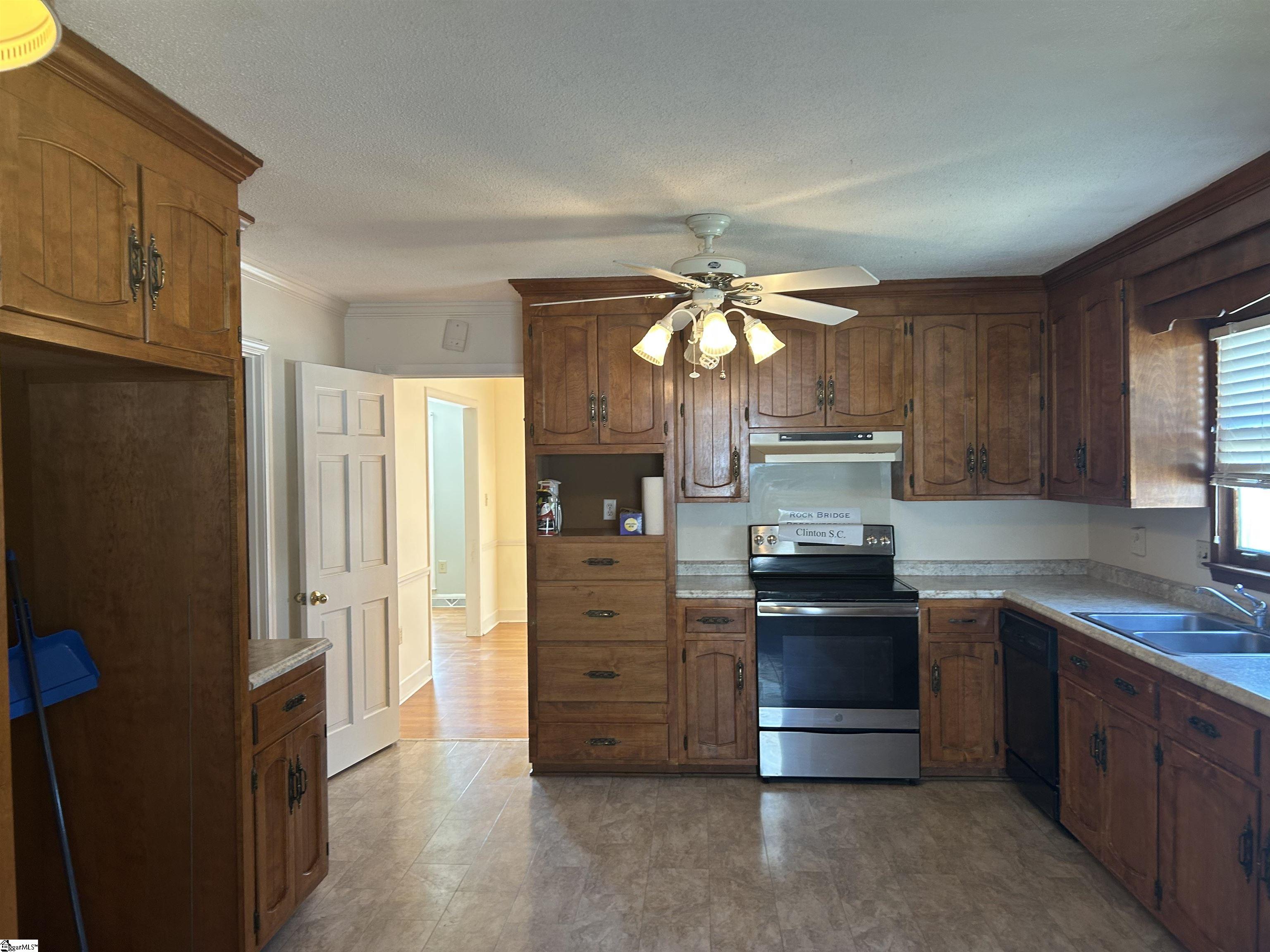 3414 W 72, Clinton, South Carolina image 13