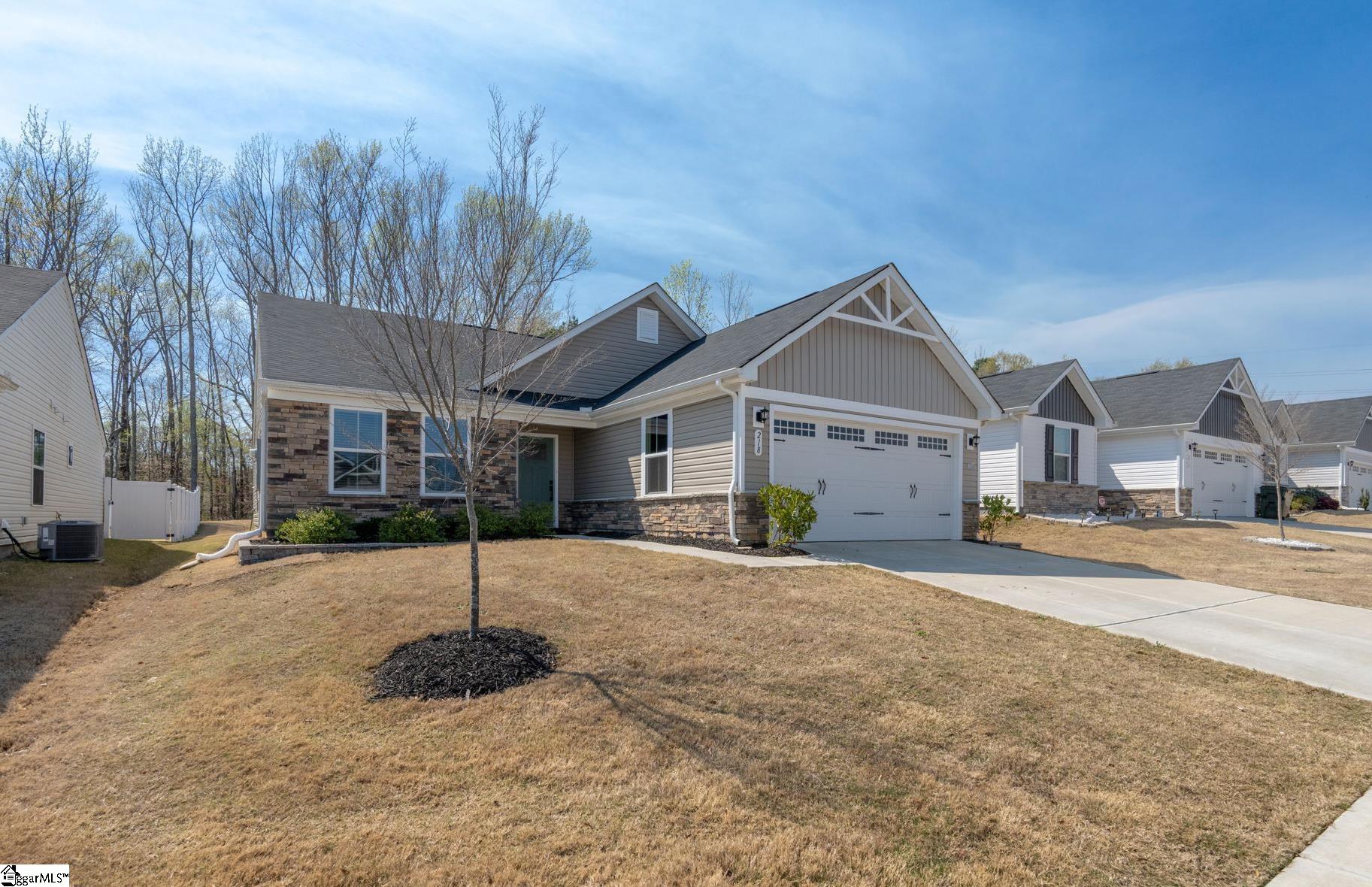 218 Stockland, Fountain Inn, South Carolina image 2
