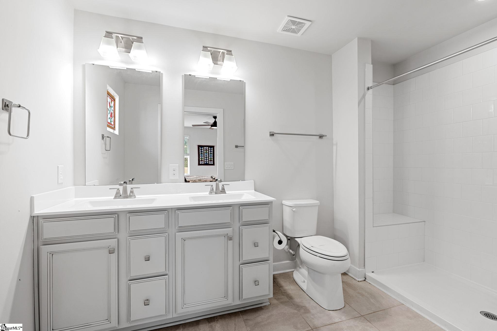 218 Stockland, Fountain Inn, South Carolina image 15
