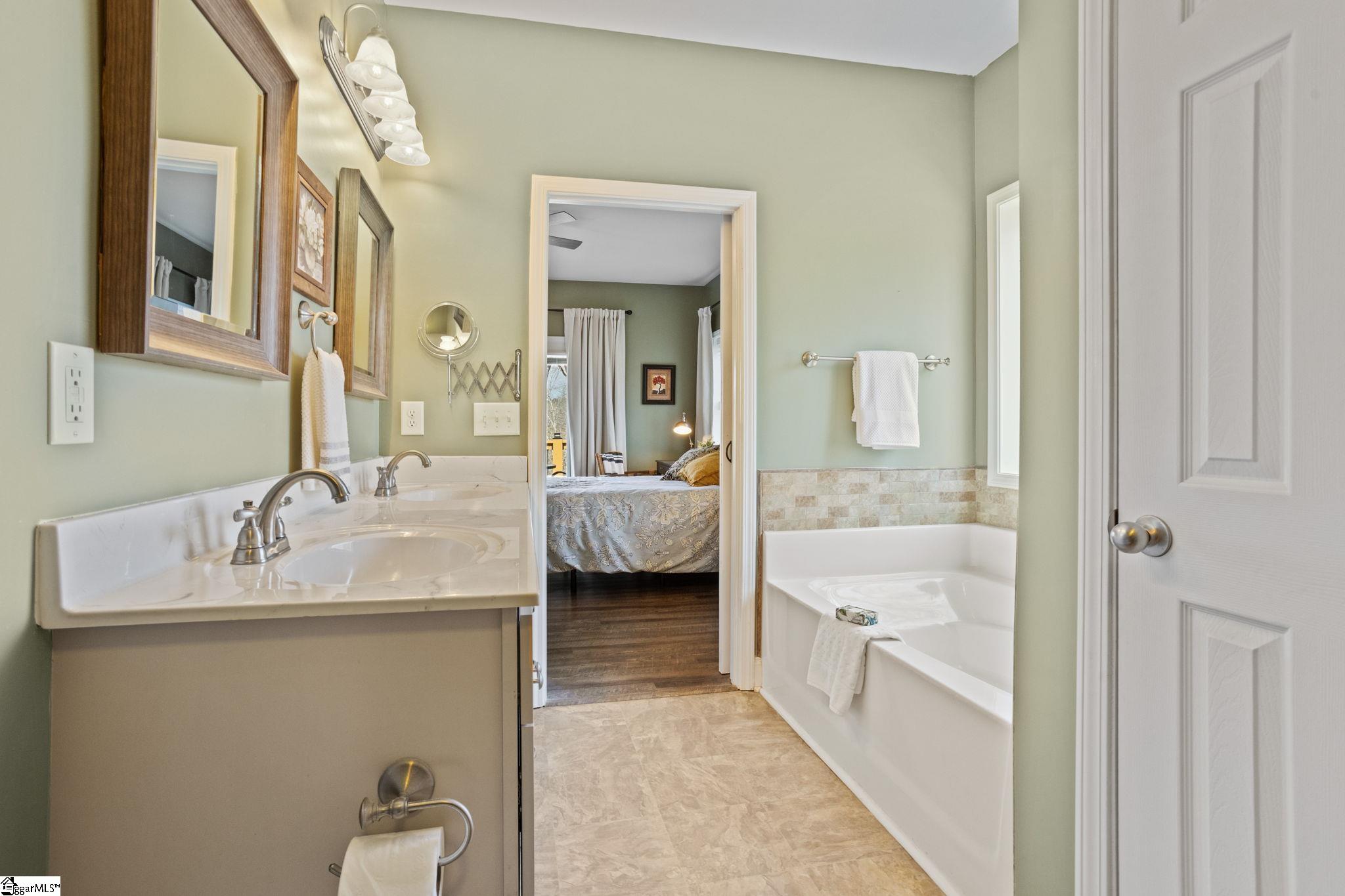 110 Bluebird, Salem, South Carolina image 19