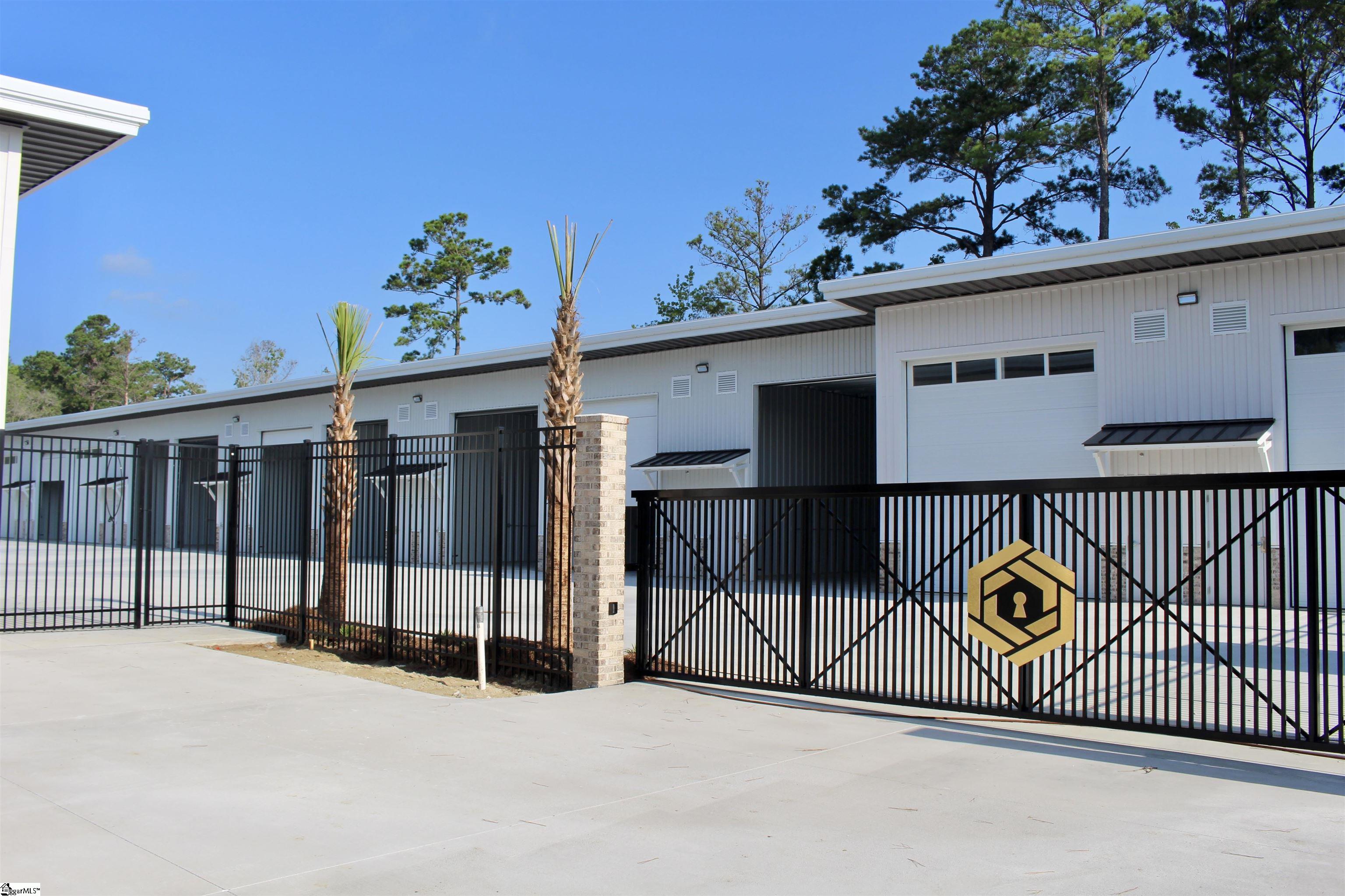 listing main picture