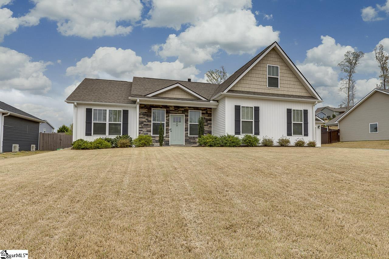 9 Judge Looper Court, Travelers Rest SC 29690