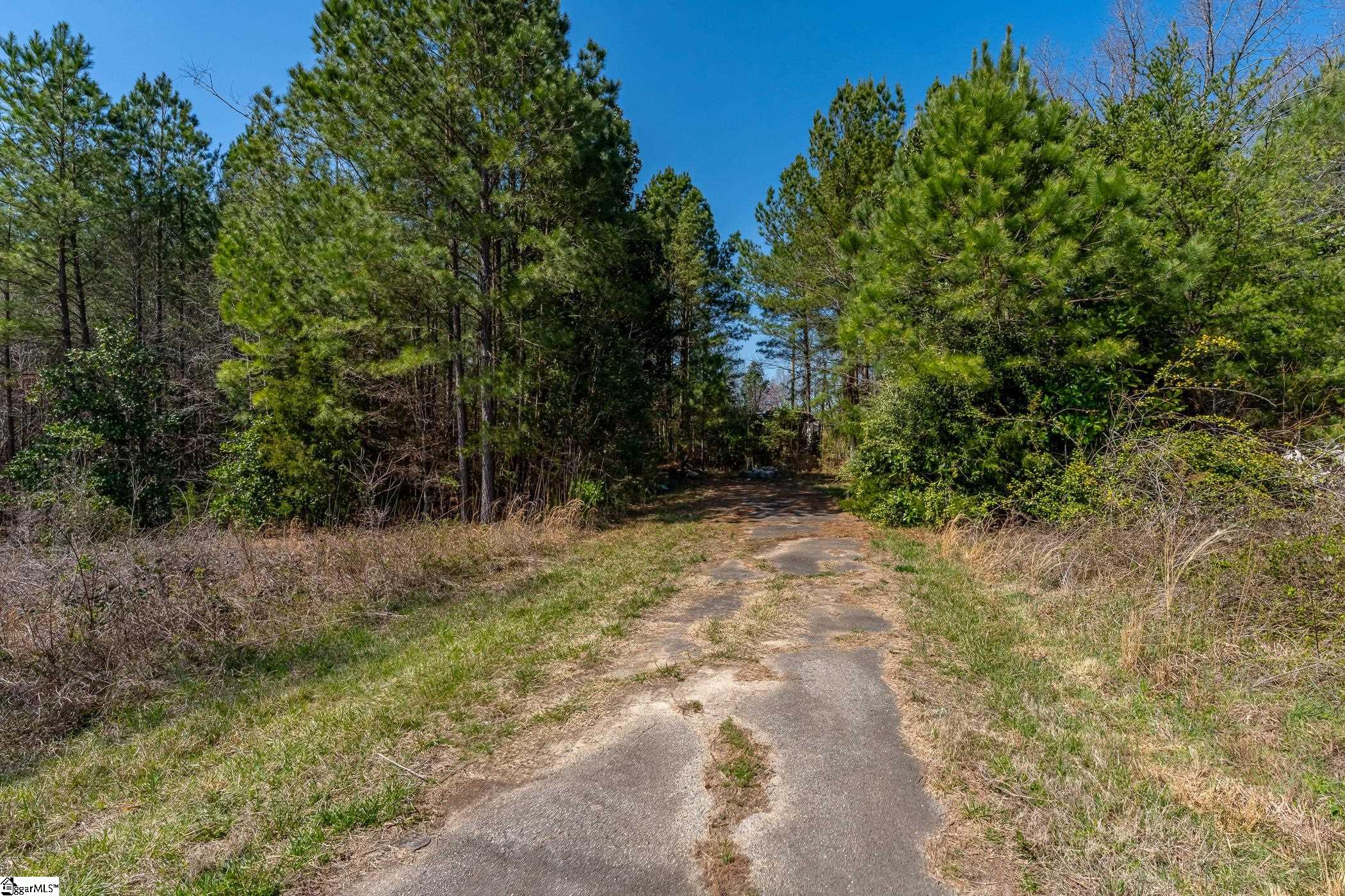 148 Peaceful Valley Road, Blacksburg SC 29702