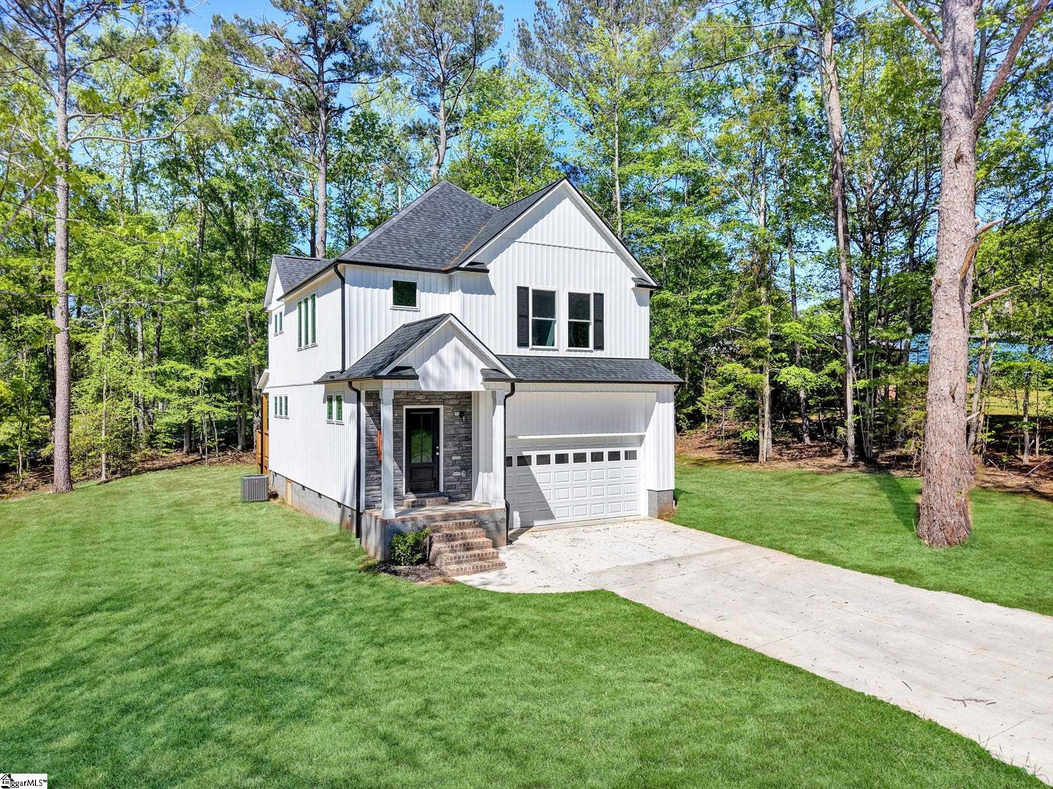 135 Dagnall Circle, Laurens SC 29360