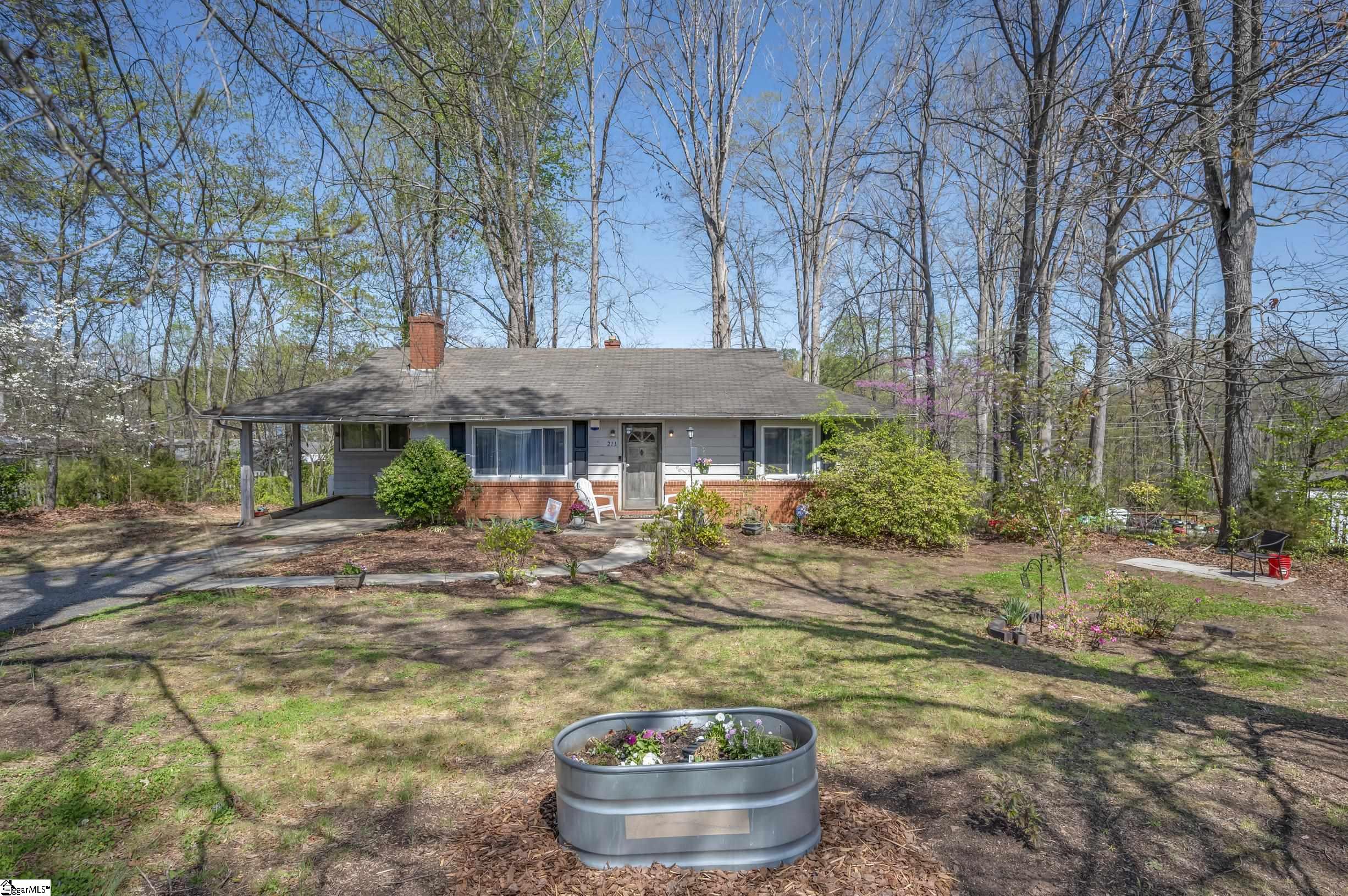 211 Redland, Landrum, South Carolina image 2
