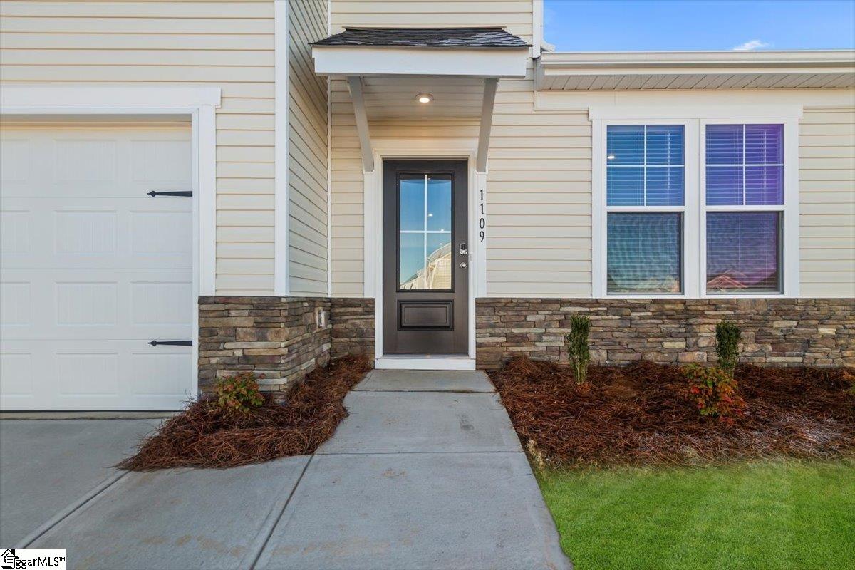 1320 Skytop, Simpsonville, South Carolina image 2