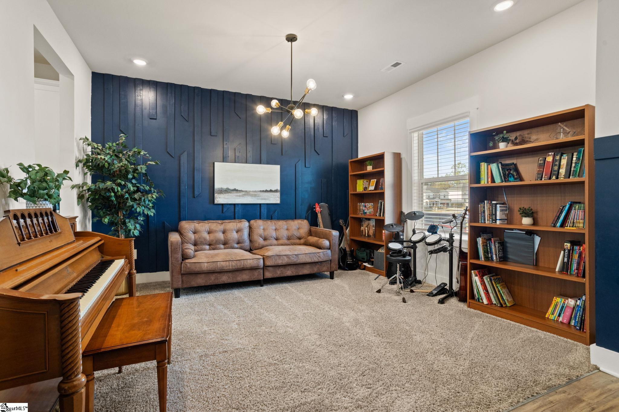 305 Pewter, Simpsonville, South Carolina image 5