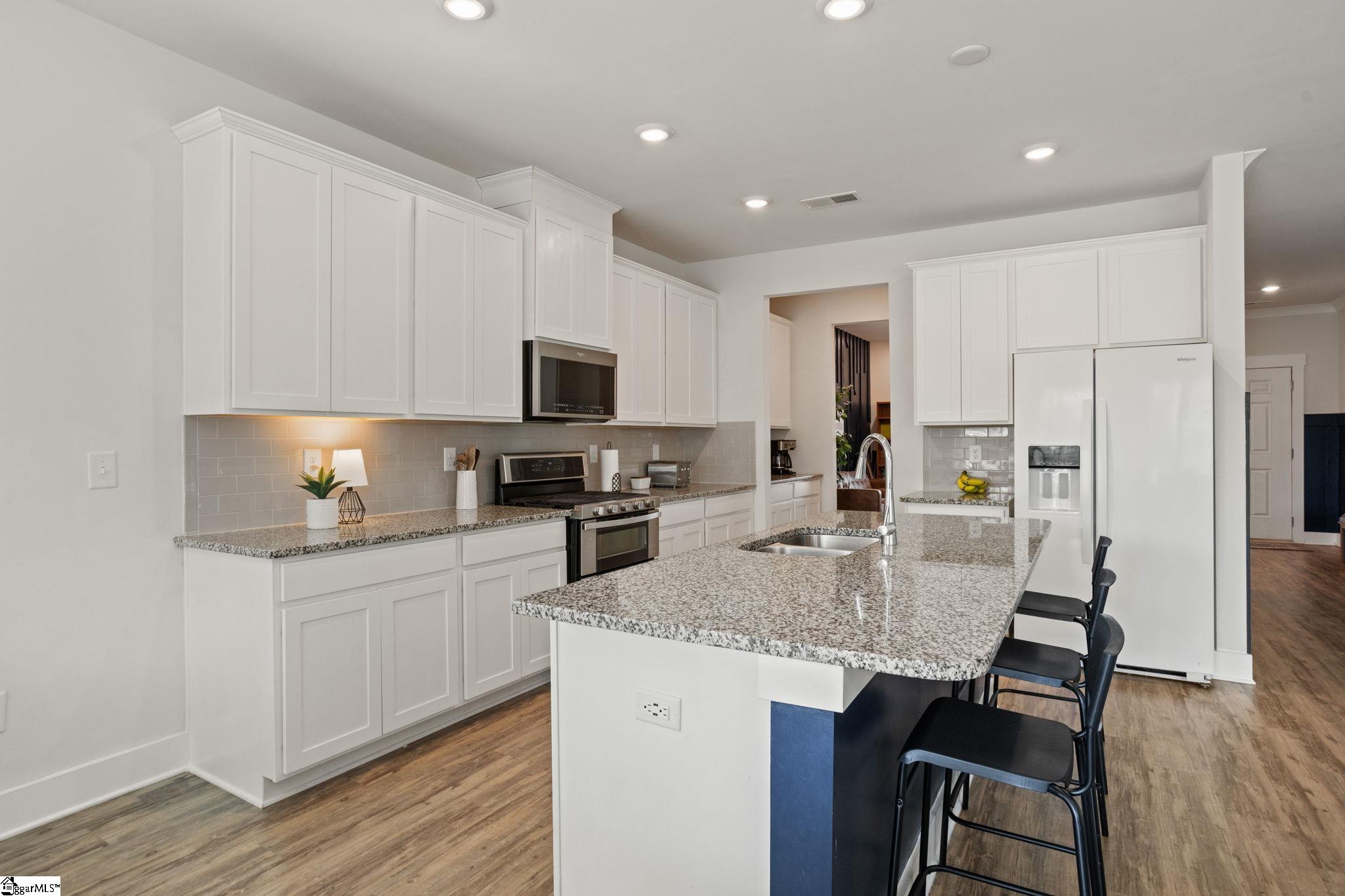305 Pewter, Simpsonville, South Carolina image 8