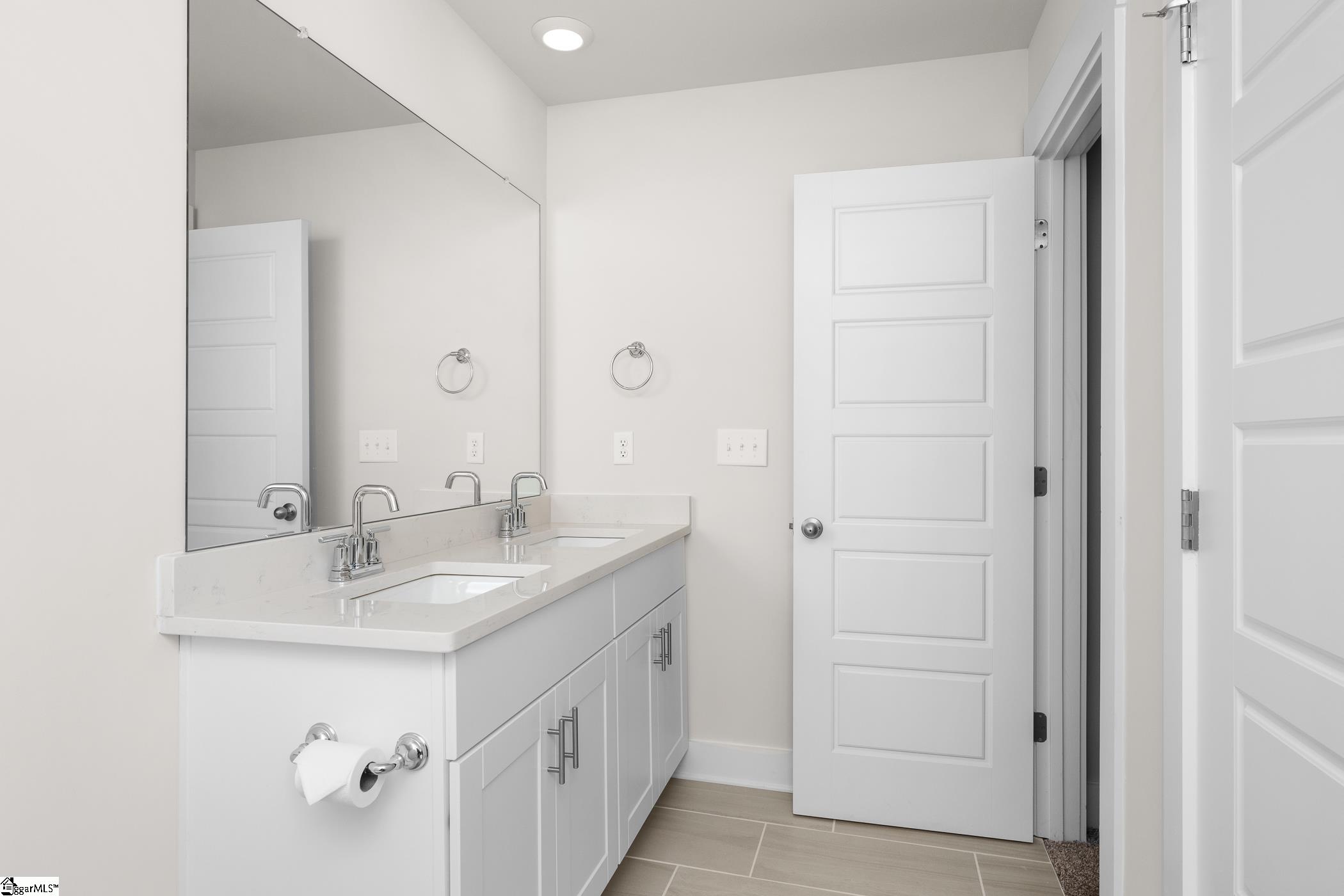 9 Lettner, Greenville, South Carolina image 17