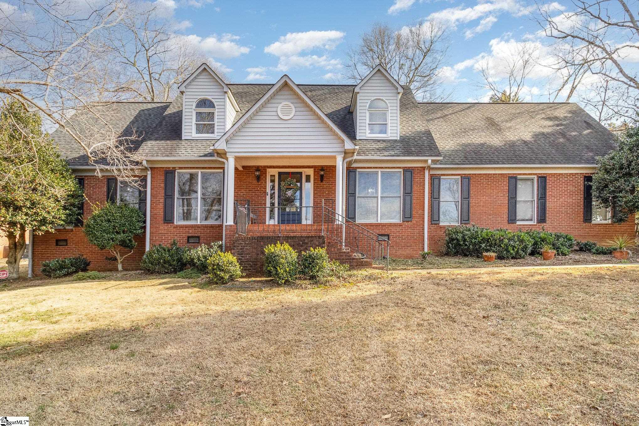 320 E Killarney Lk Moore, SC 29369