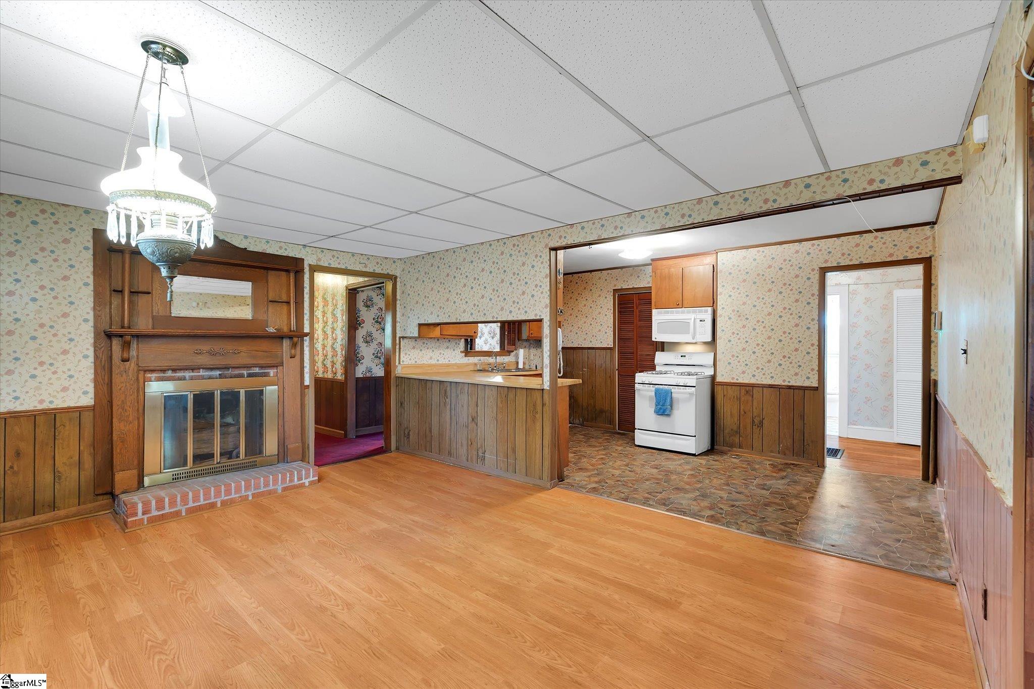 308 Worley, Greenville, South Carolina image 6