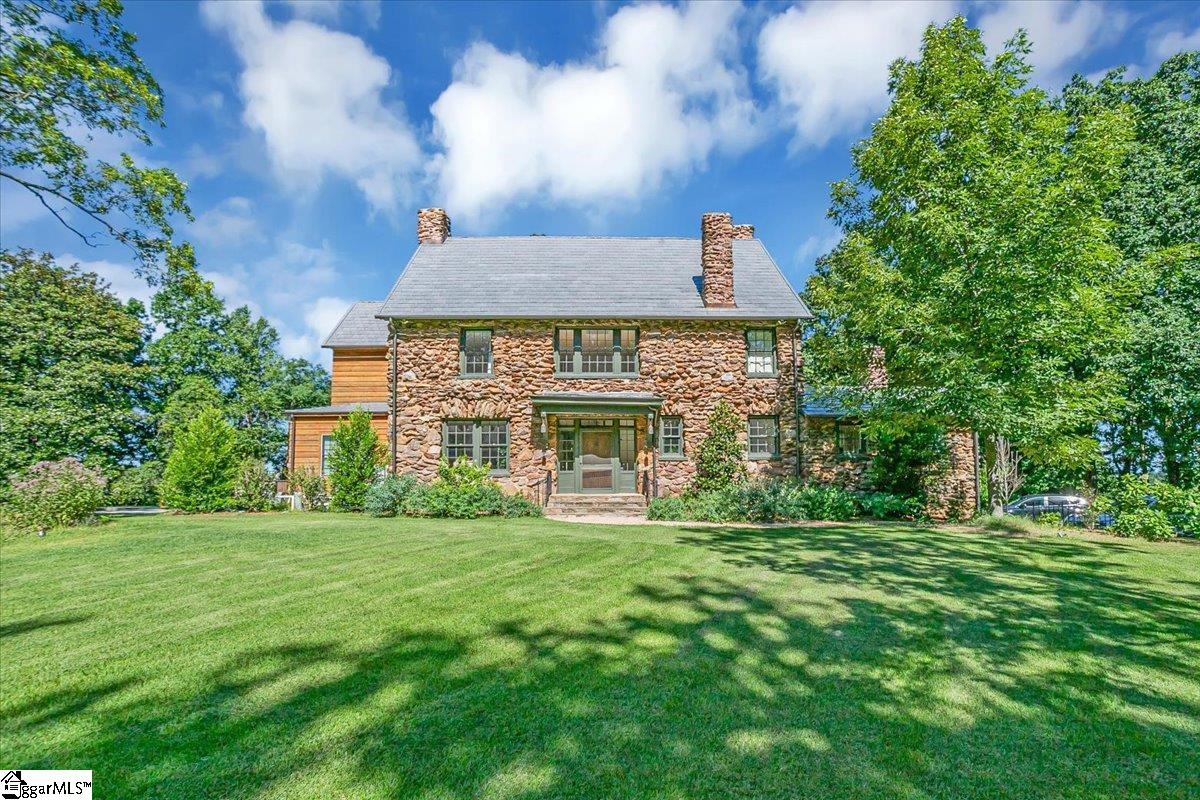 220 Lake Circle Drive Greenville, SC 29609