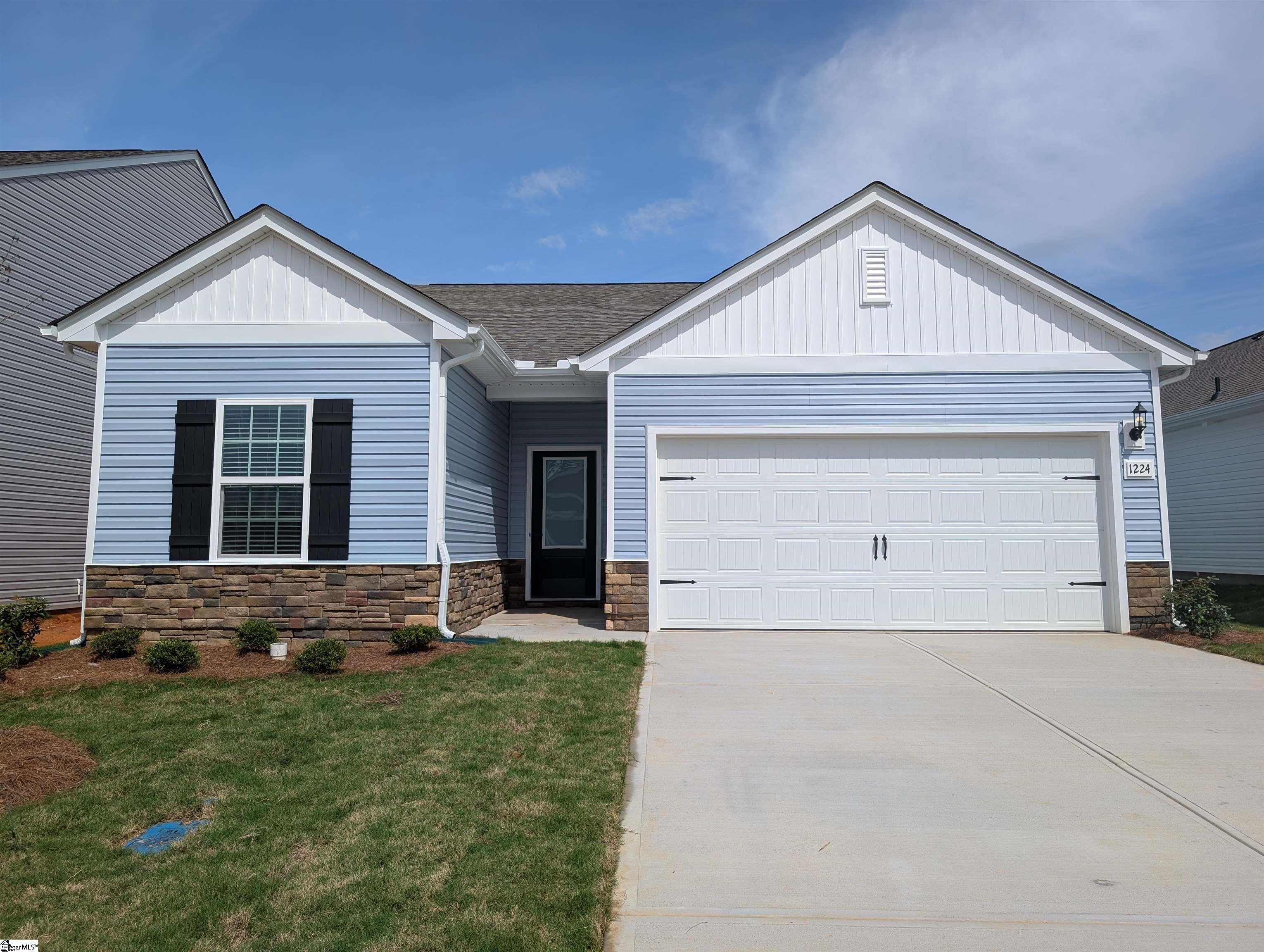 1224 Crested Iris Street, Moore SC 29369