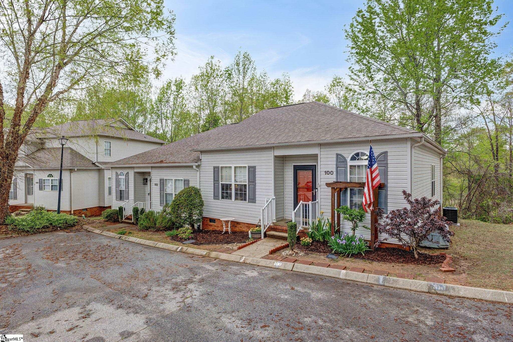 100 Huntress, Greer, South Carolina image 32