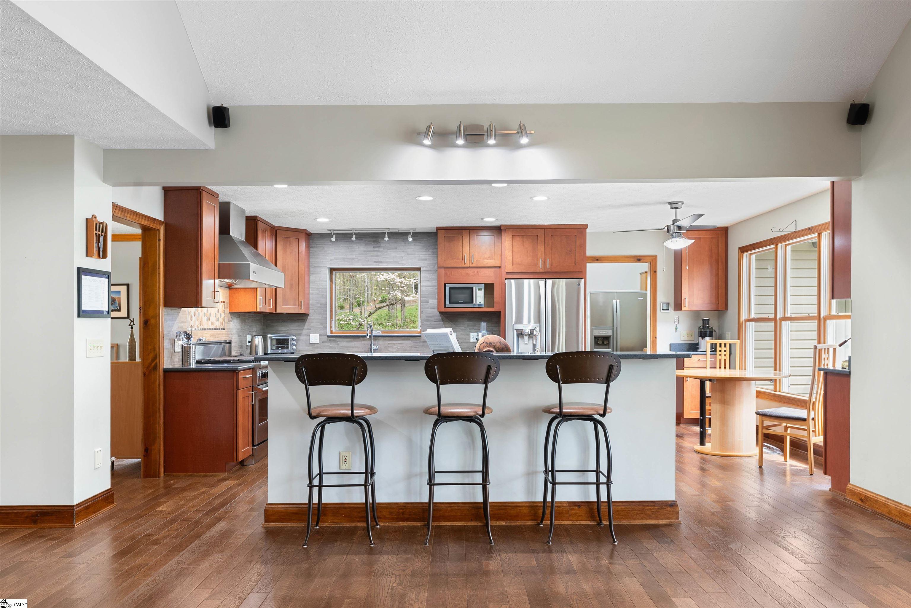 MLS #1553957 image #9