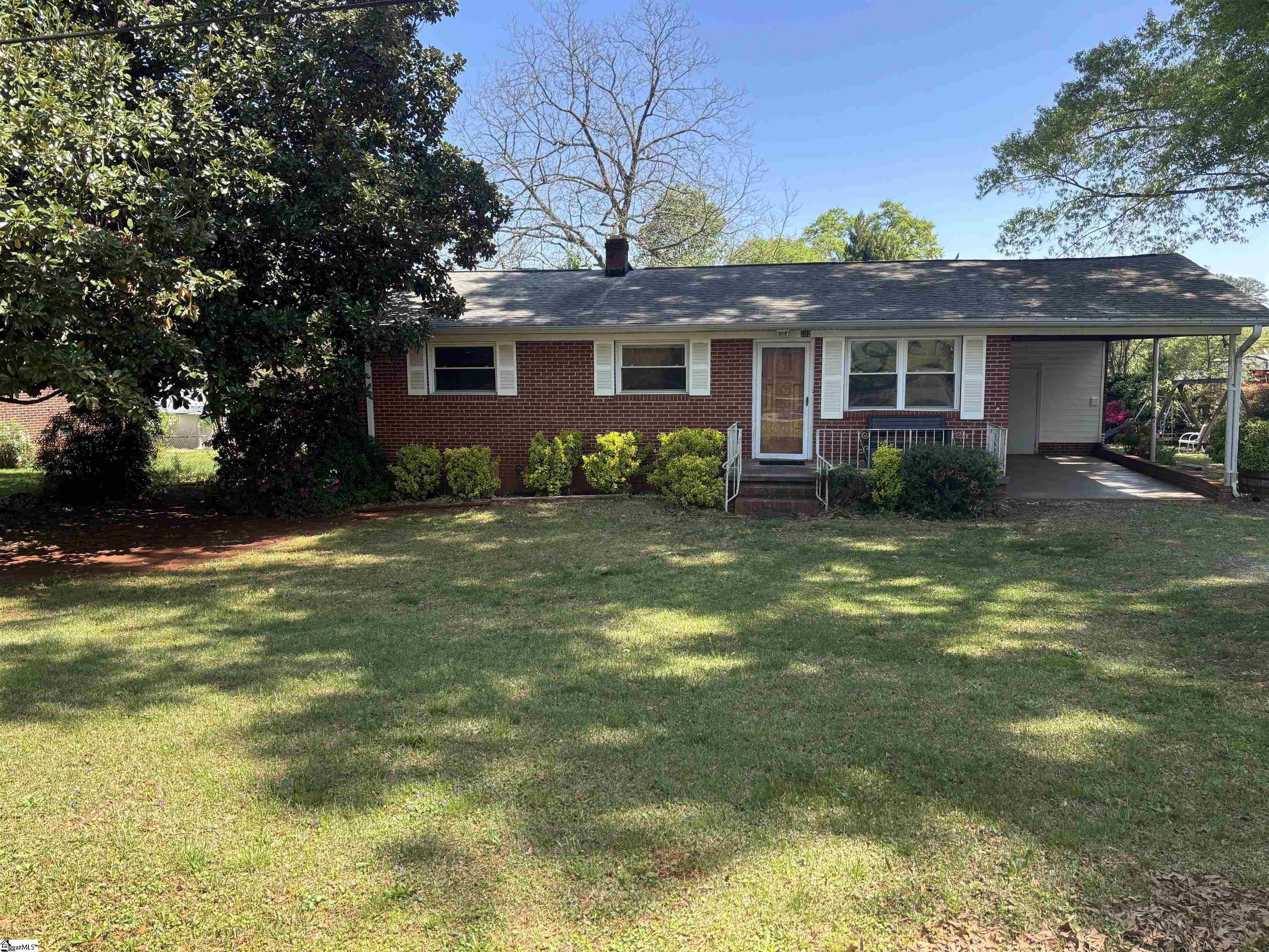 203 Sulphur Springs Drive Greenville, SC 29617