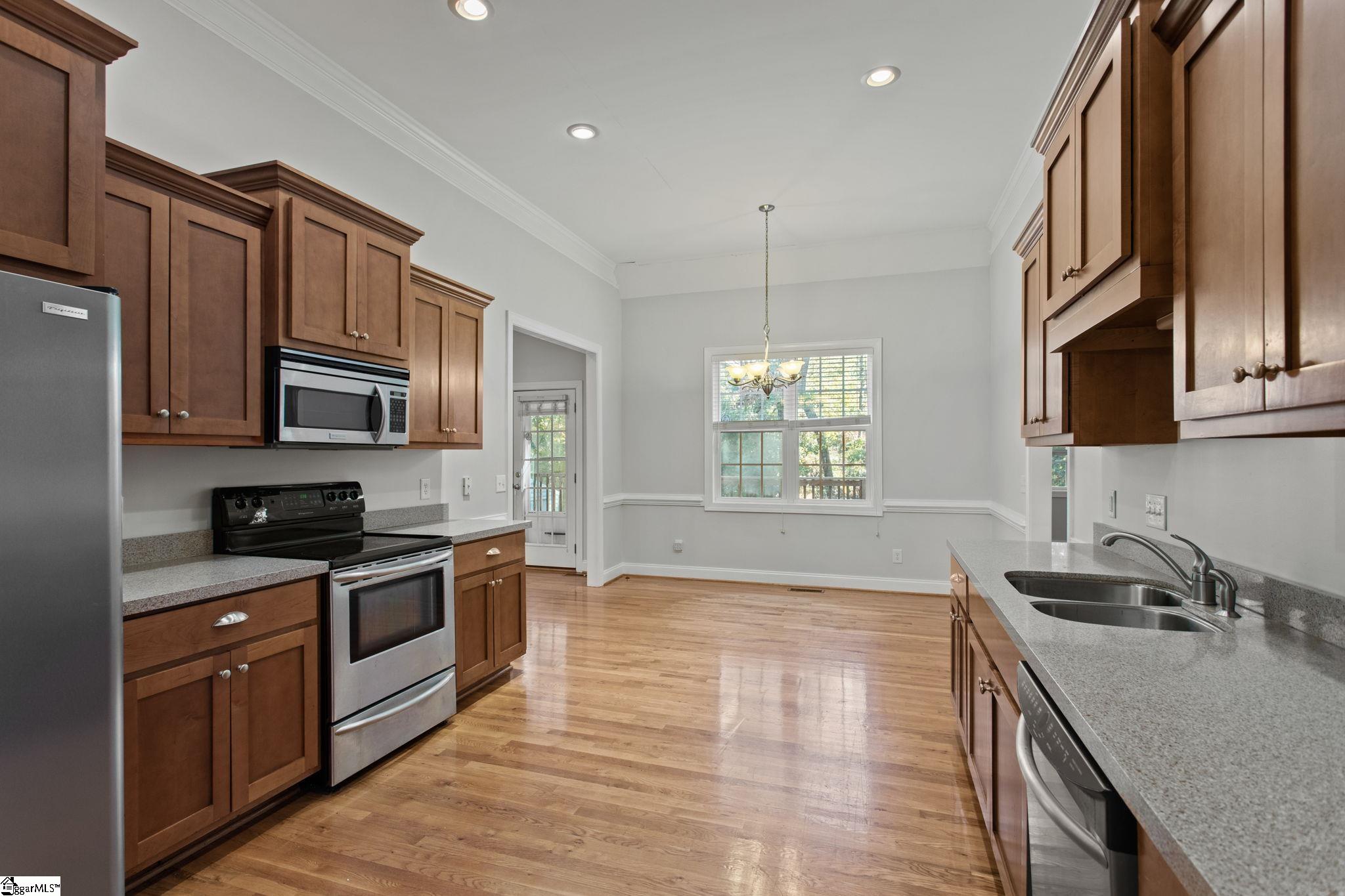3 Yew, Piedmont, South Carolina image 11