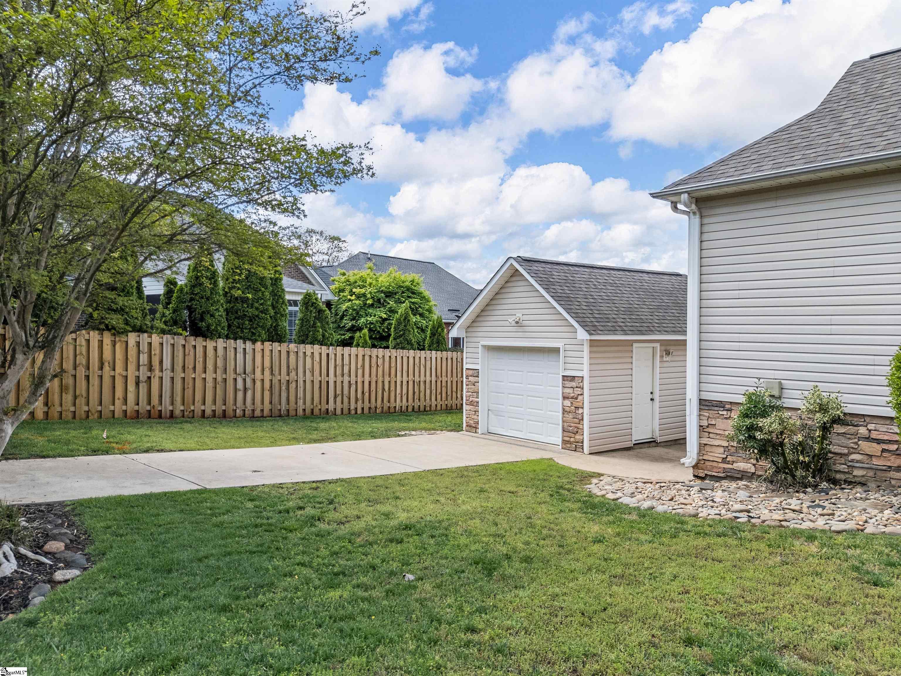 241 Rock Springs, Spartanburg, South Carolina image 41