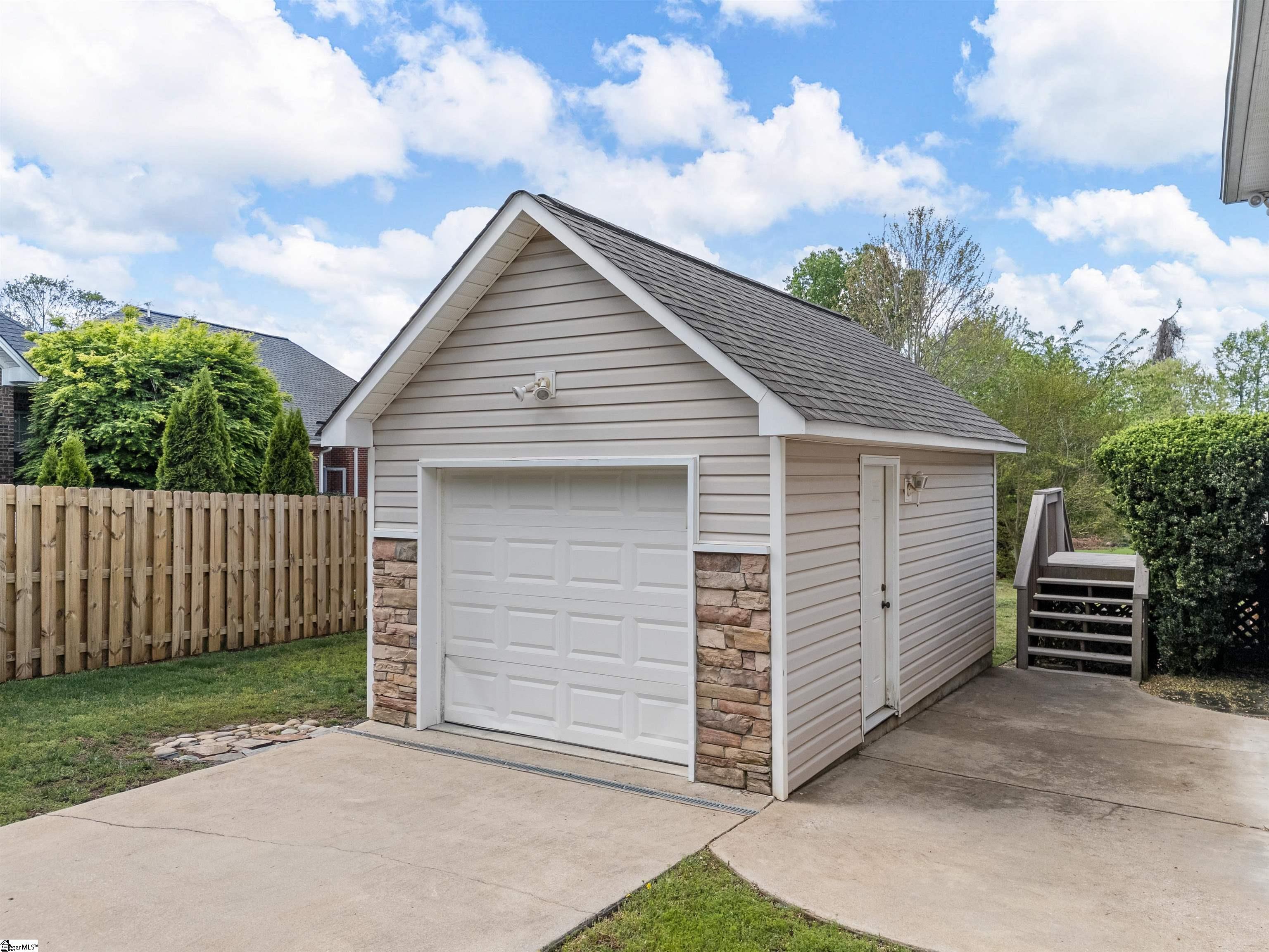 241 Rock Springs, Spartanburg, South Carolina image 42