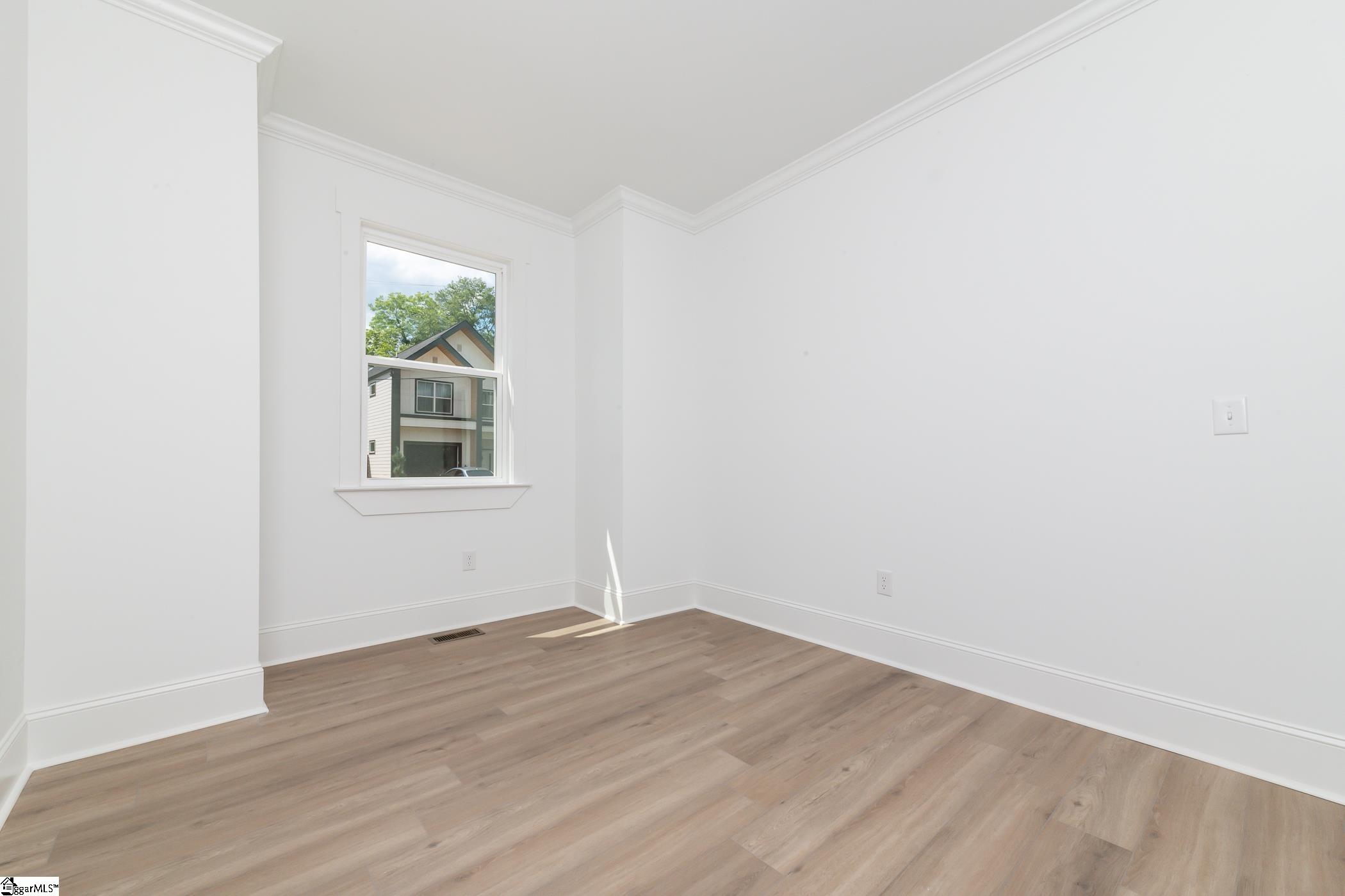 111 Taylor, Greenville, South Carolina image 11