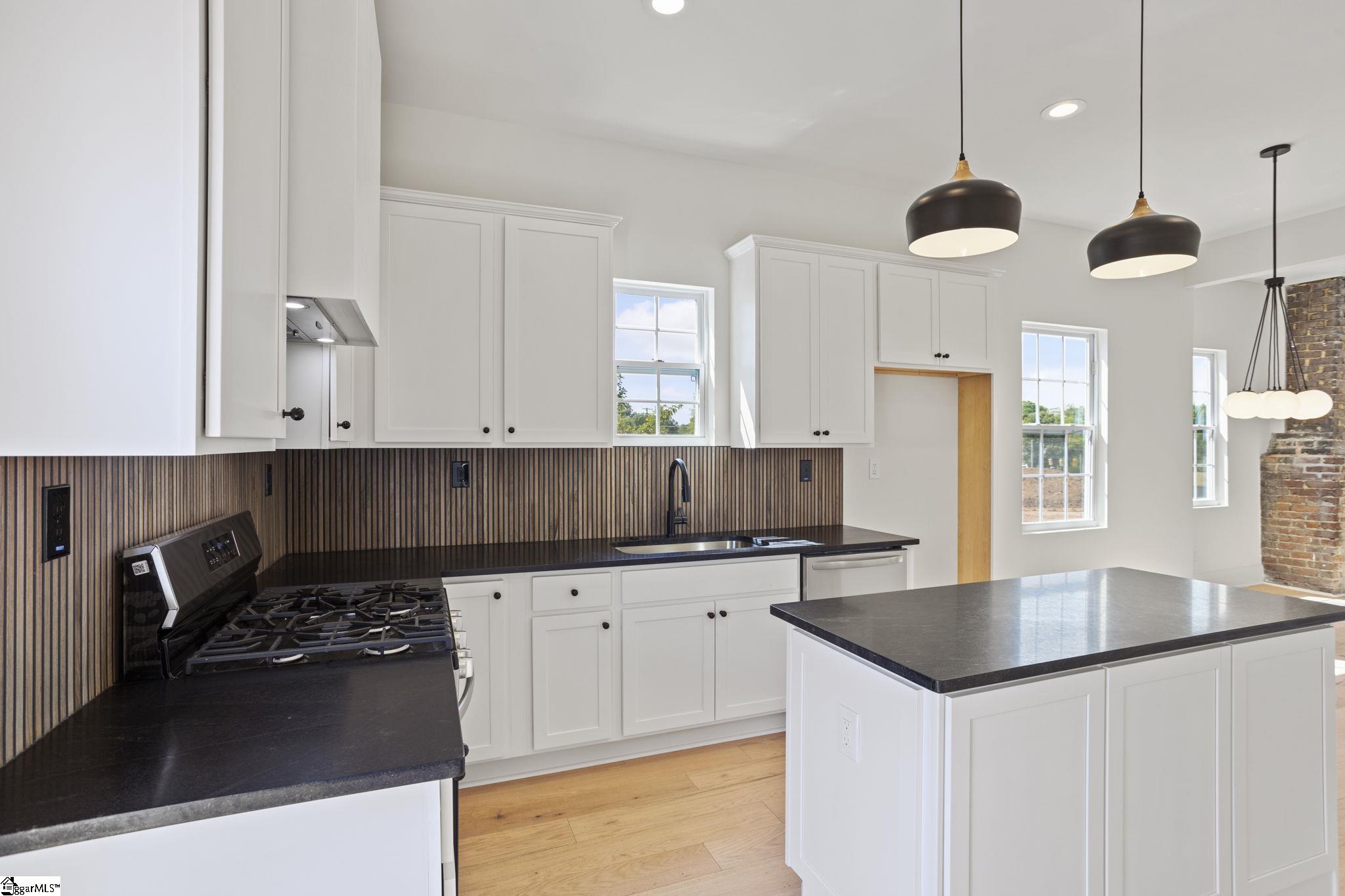 104 B, Greenville, South Carolina image 13