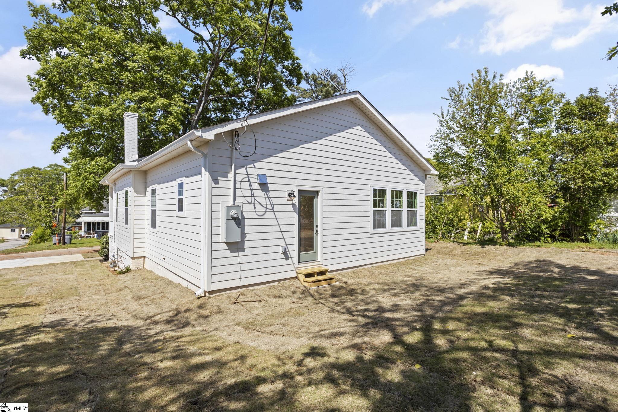 104 B, Greenville, South Carolina image 24