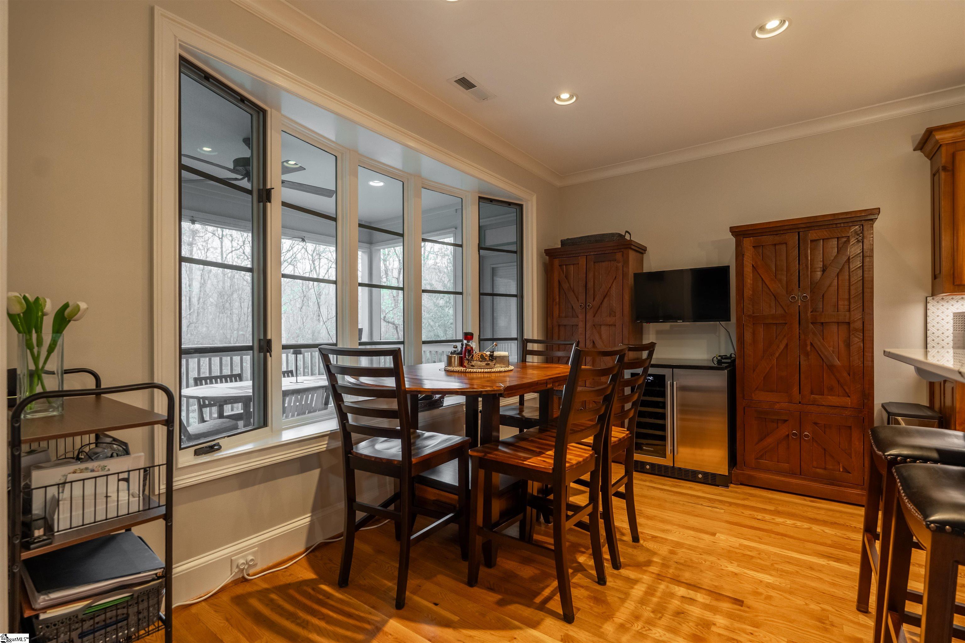 8 Rustic, Landrum, South Carolina image 14