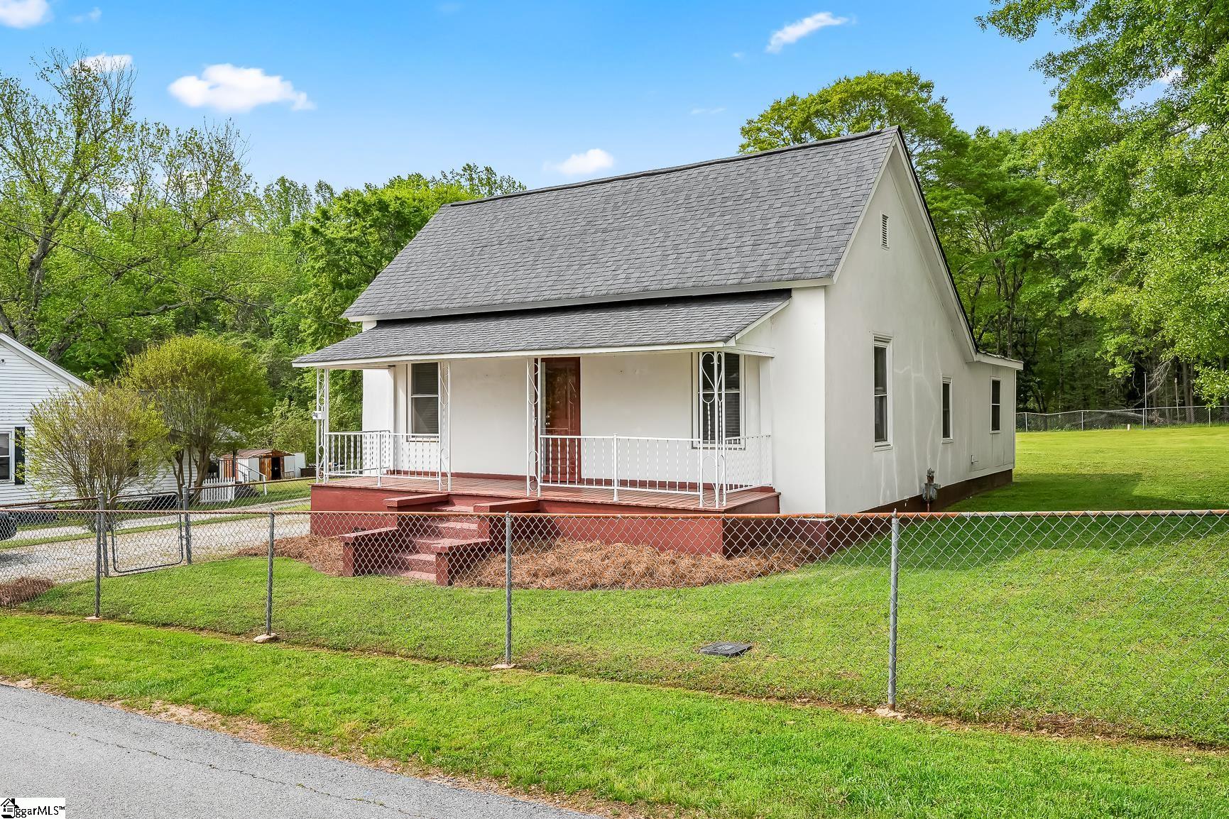 12 Guy Street Pelzer, SC 29669