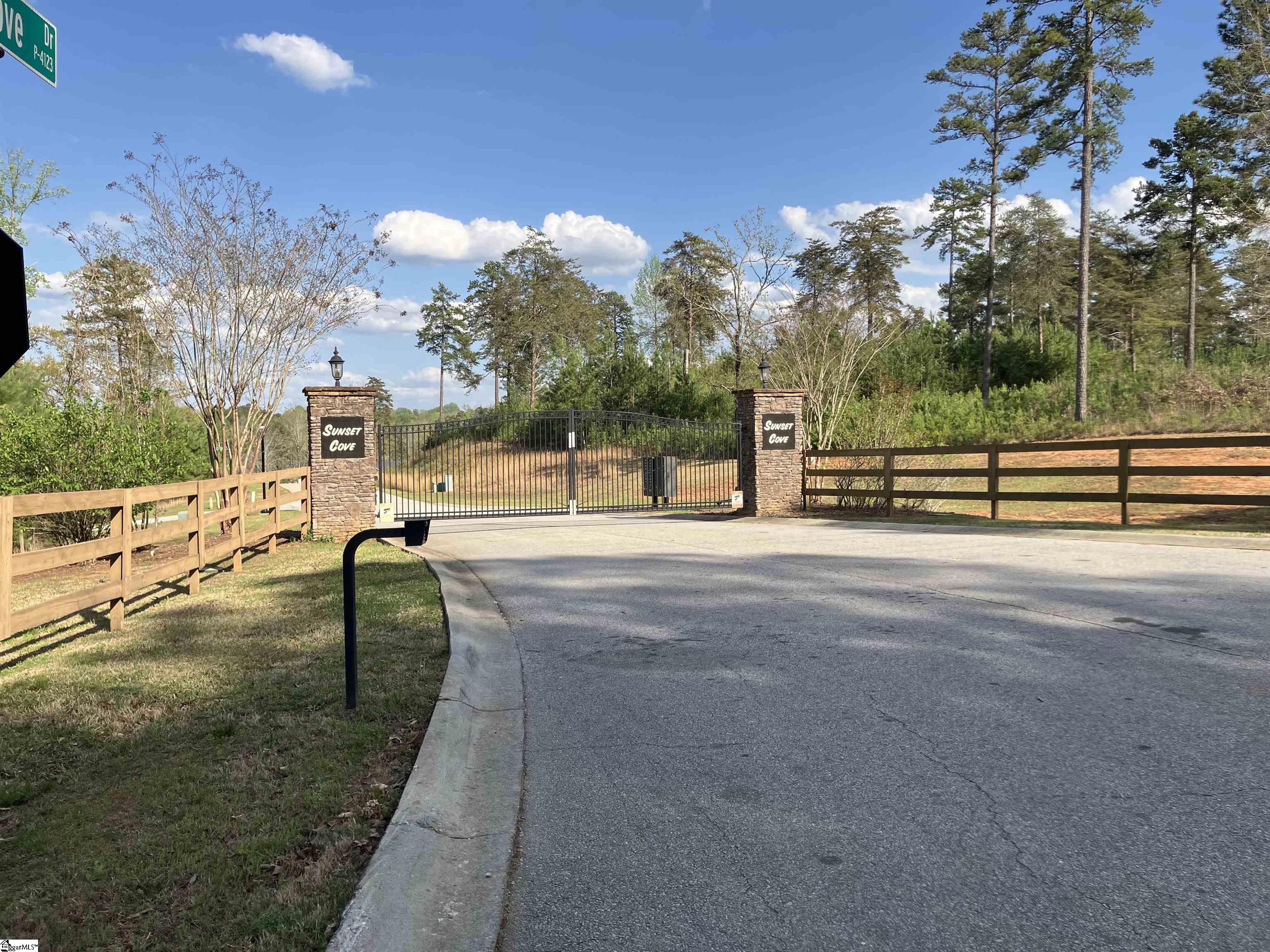 Sun Pointe, West Union, South Carolina image 3