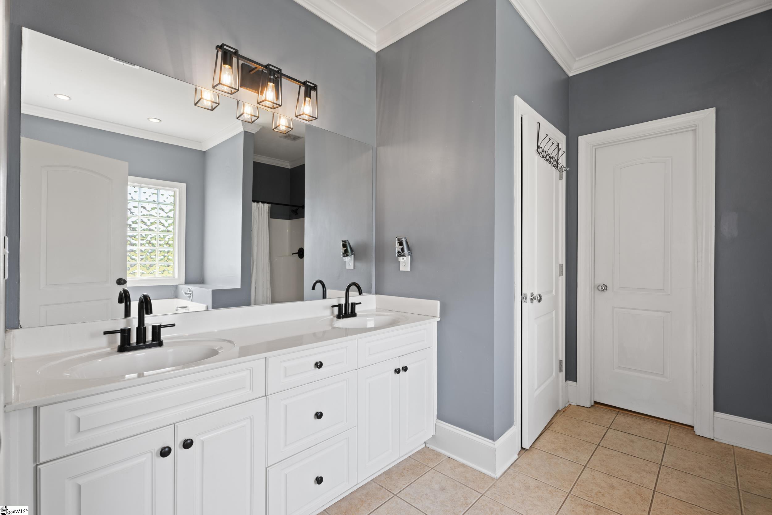208 W Coosaw, Roebuck, South Carolina image 31