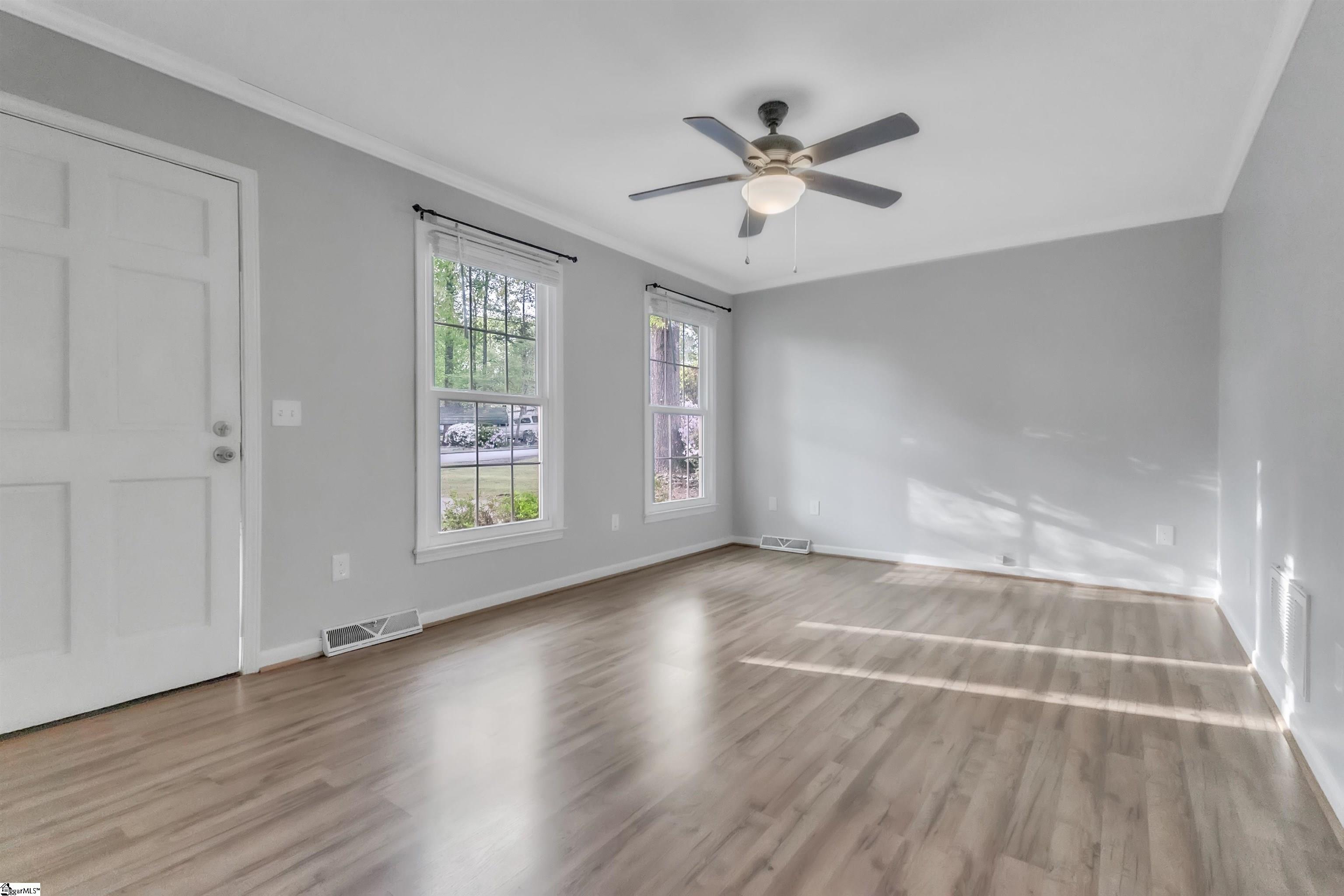 121 Bell, Simpsonville, South Carolina image 3