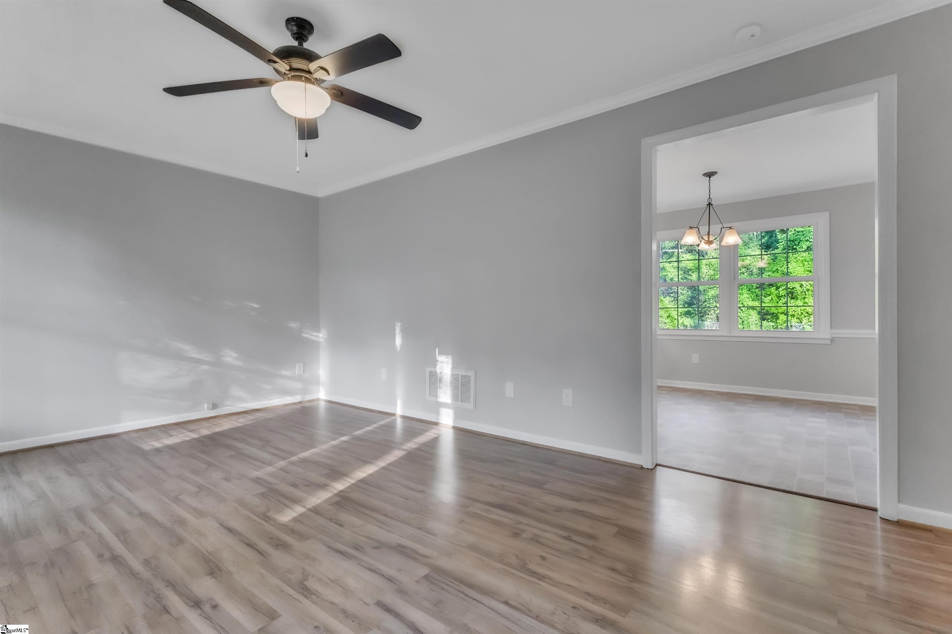 121 Bell, Simpsonville, South Carolina image 4
