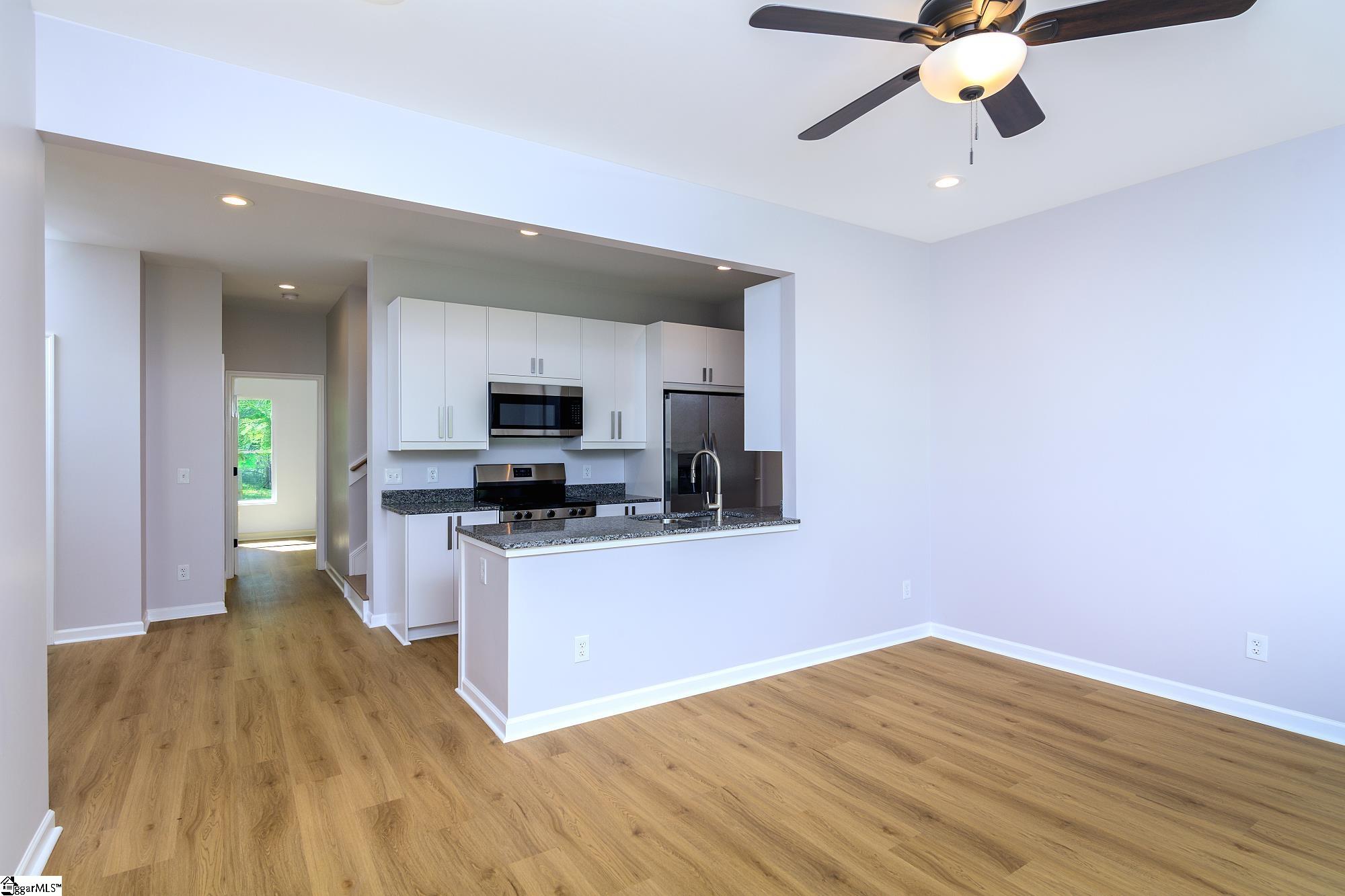13 Spring, Pelzer, South Carolina image 9