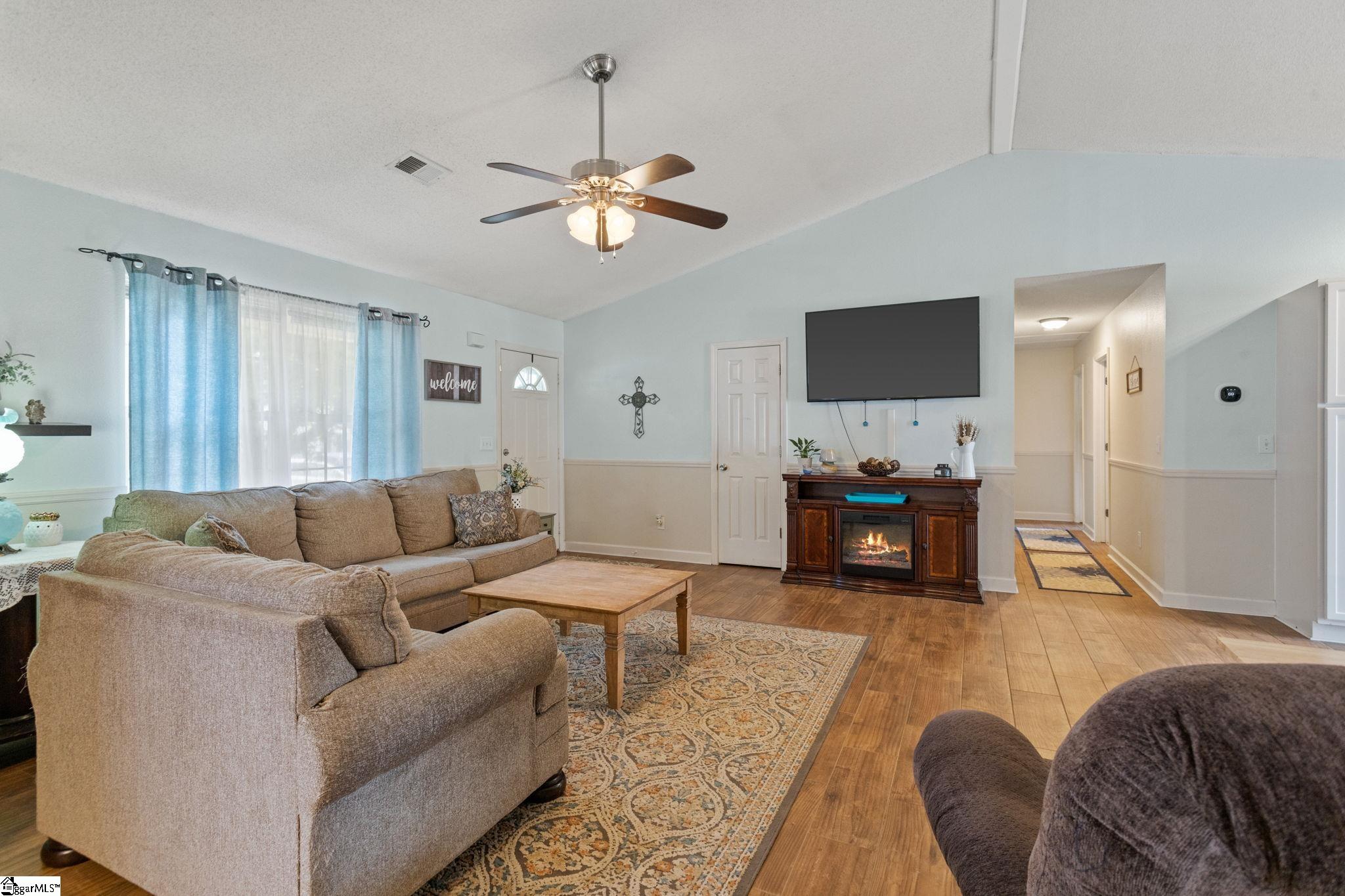 1702 Morning Meadow, Fountain Inn, South Carolina image 3