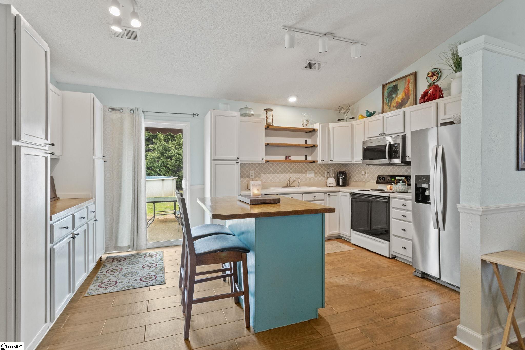 1702 Morning Meadow, Fountain Inn, South Carolina image 4