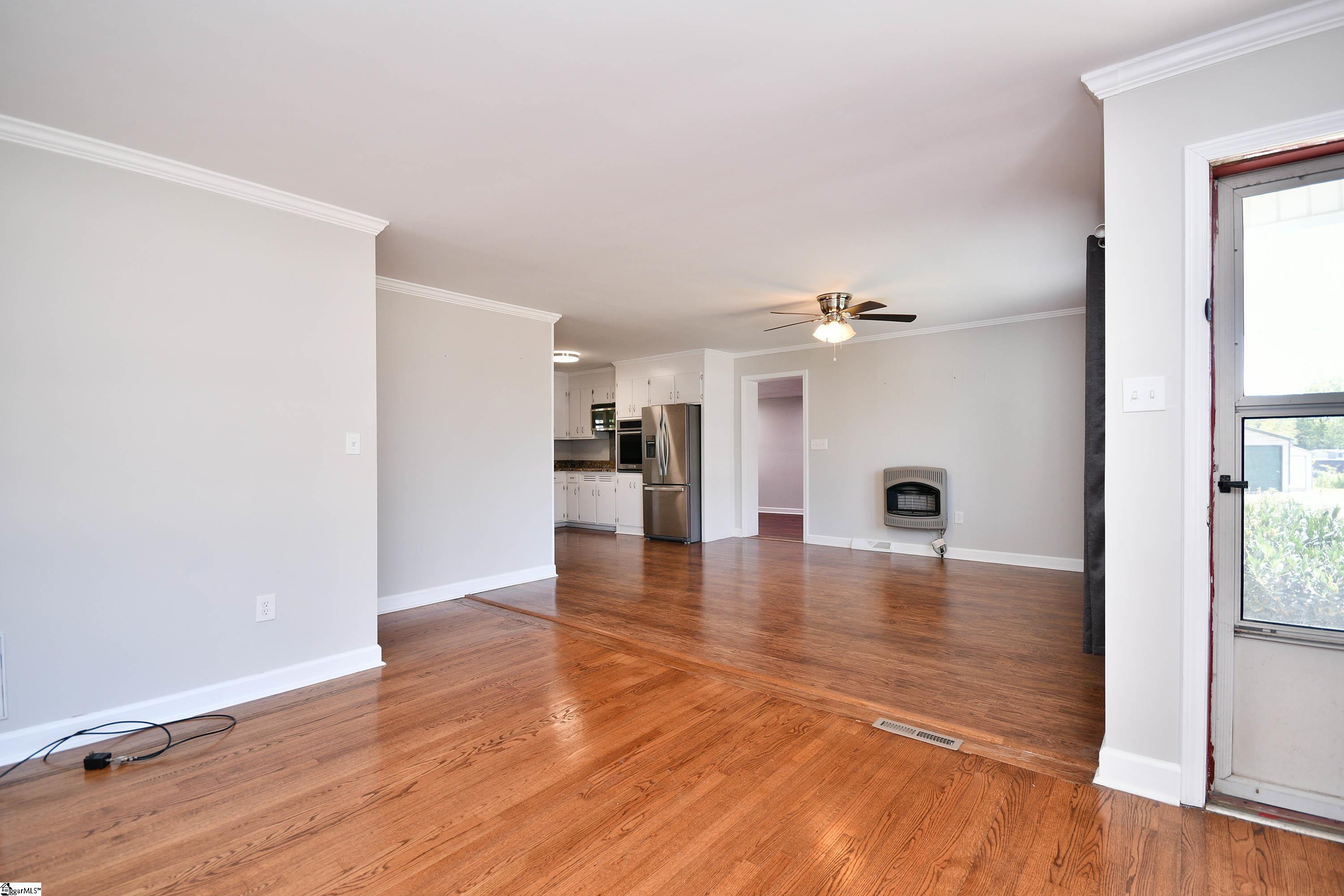 105 Ridgeland, Easley, South Carolina image 4