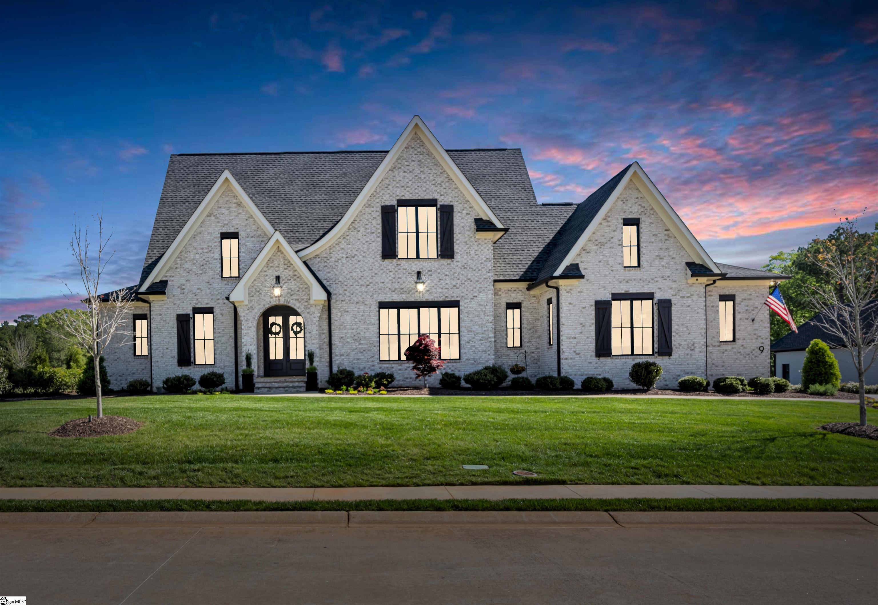9 Vintage Oaks Way Simpsonville, SC 29681