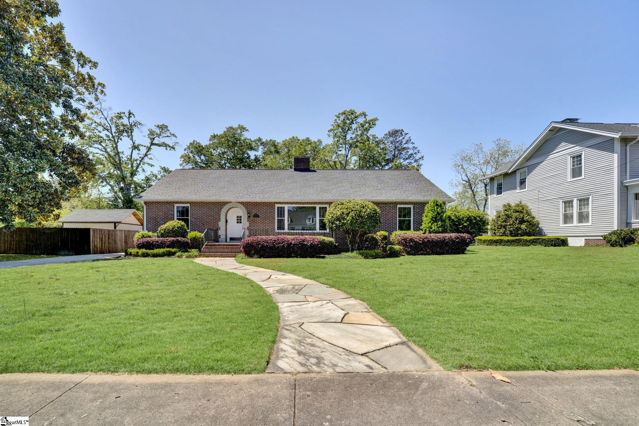 306 Hickory Street Clinton, SC 29325