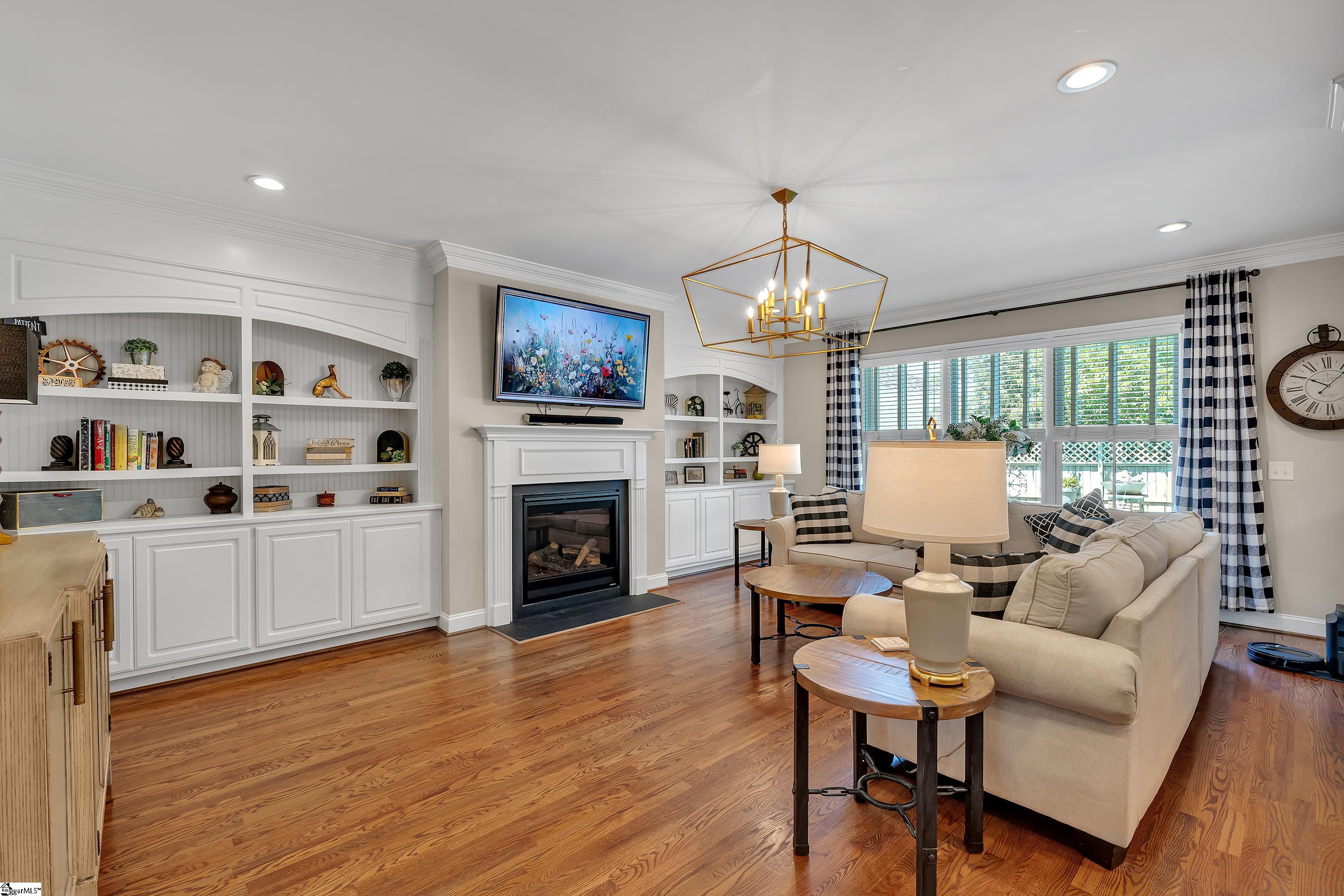 5 James, Greenville, South Carolina image 4