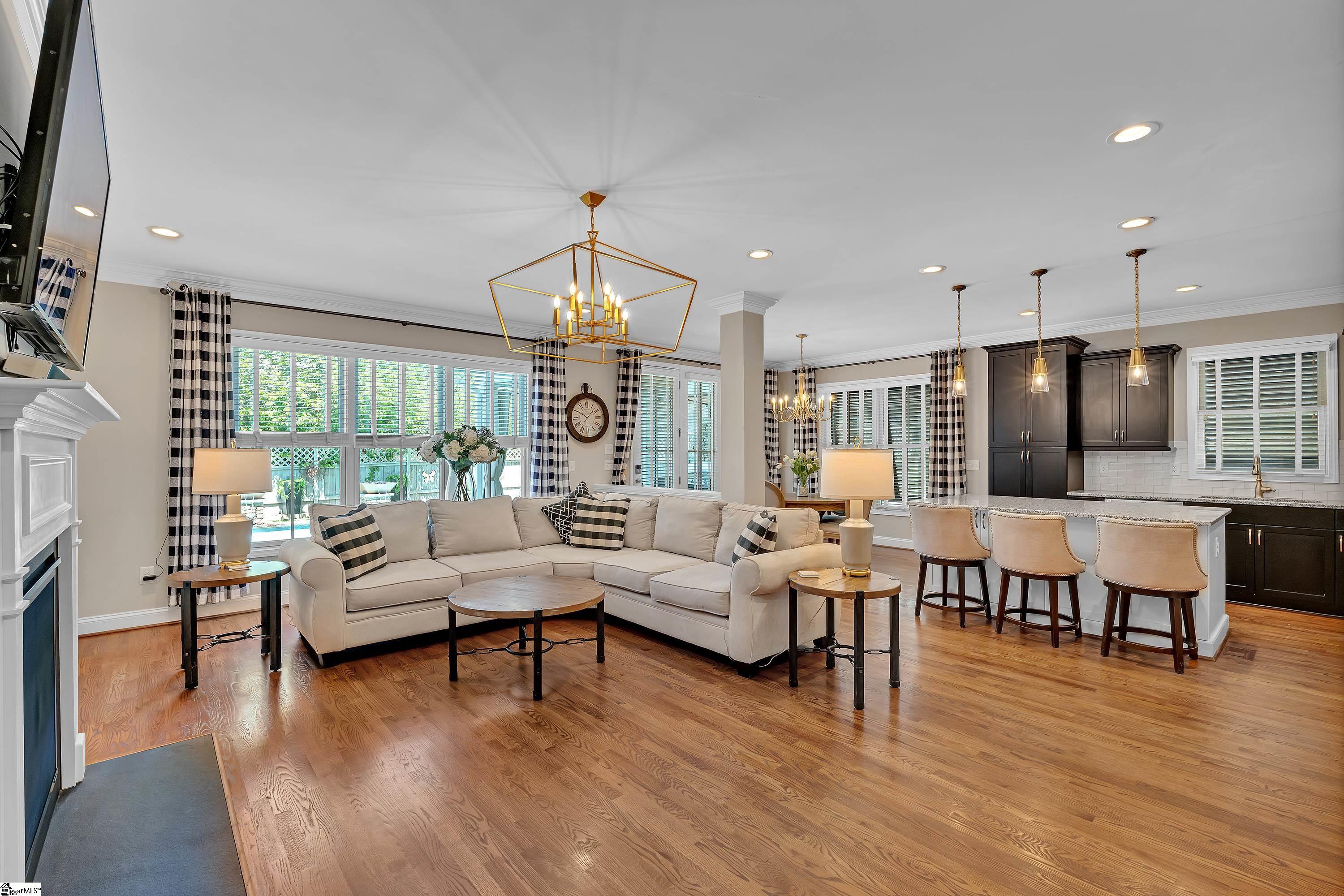 5 James, Greenville, South Carolina image 5
