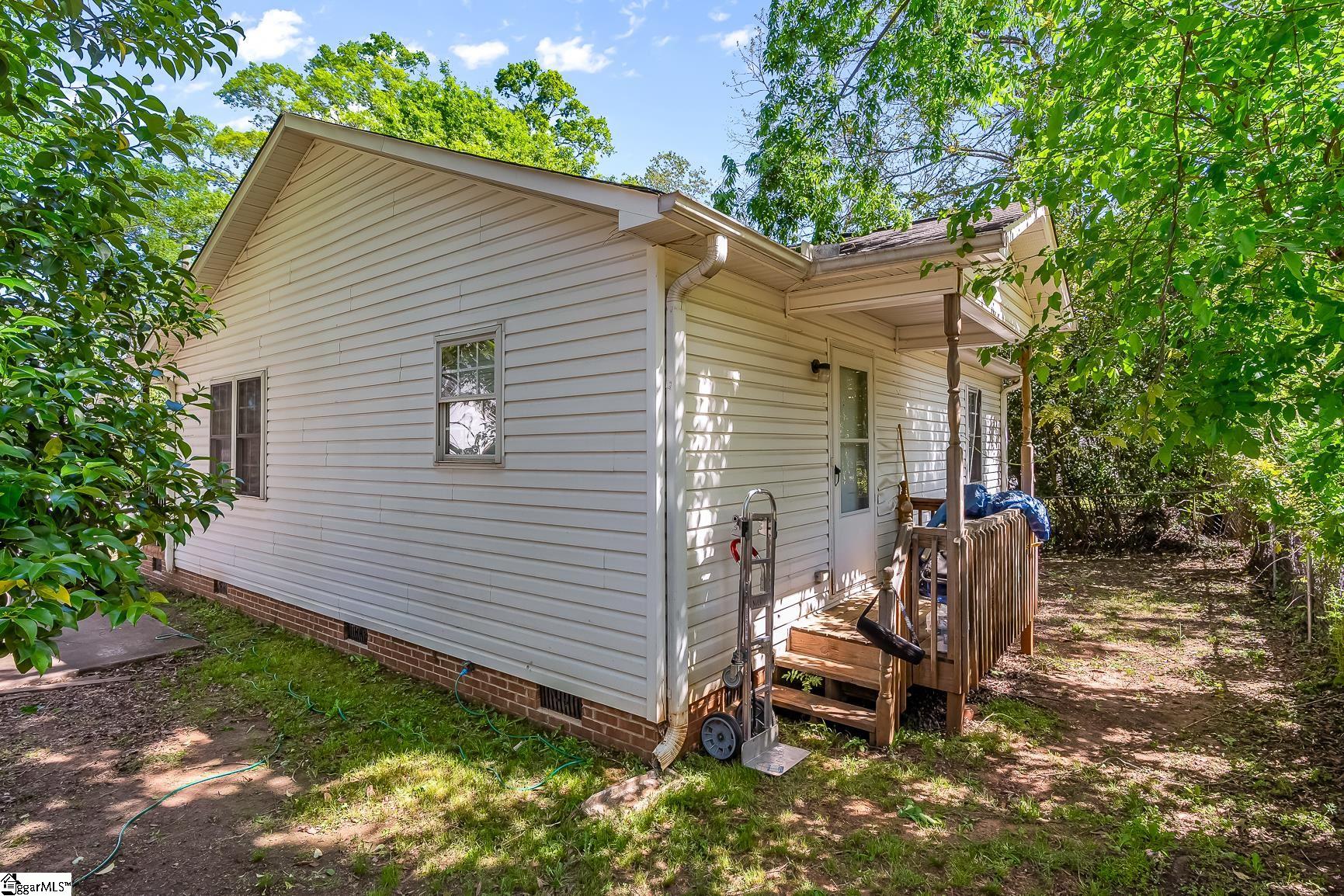 201 F, Anderson, South Carolina image 16