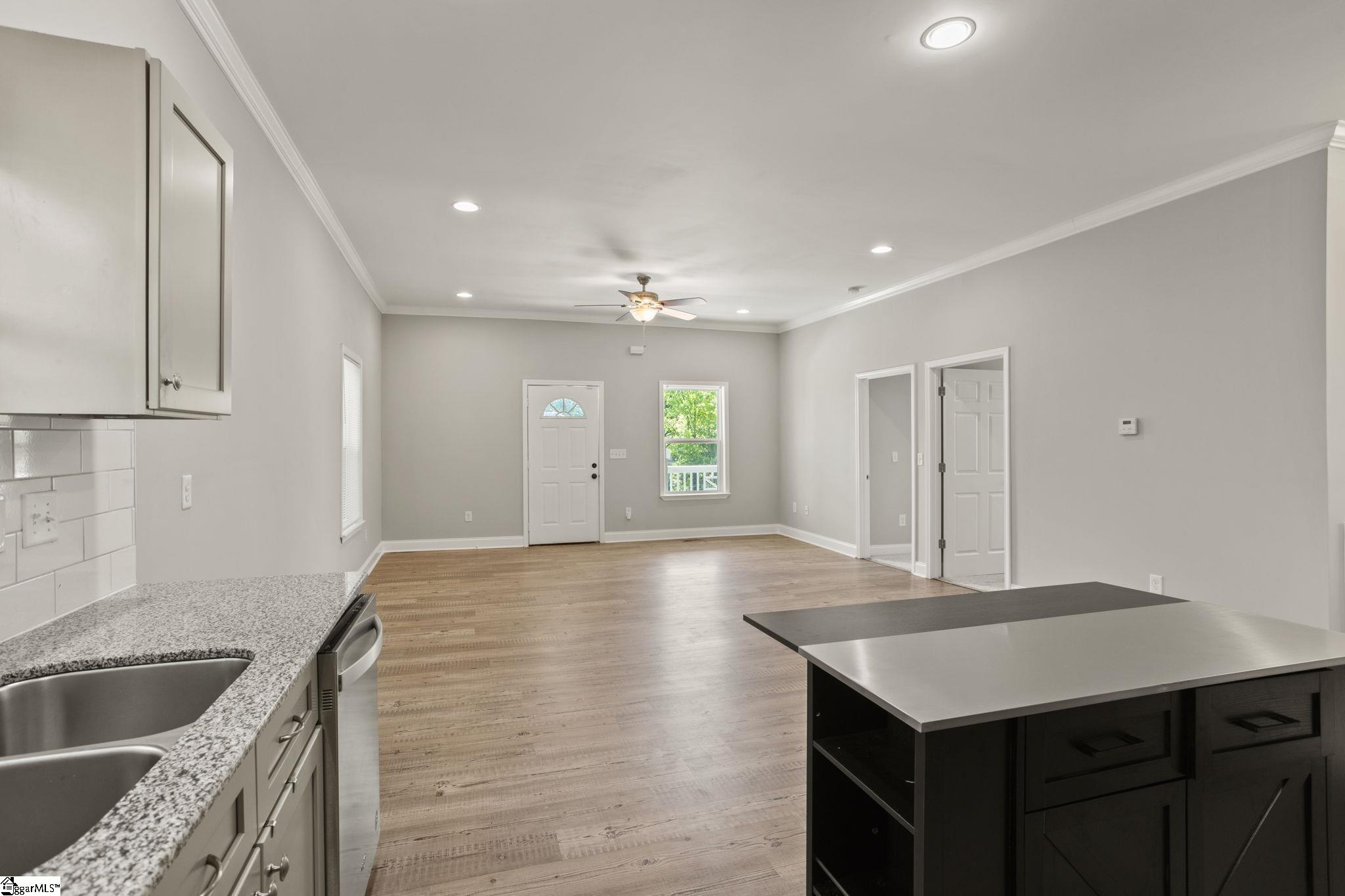 38 4th, Greenville, South Carolina image 11