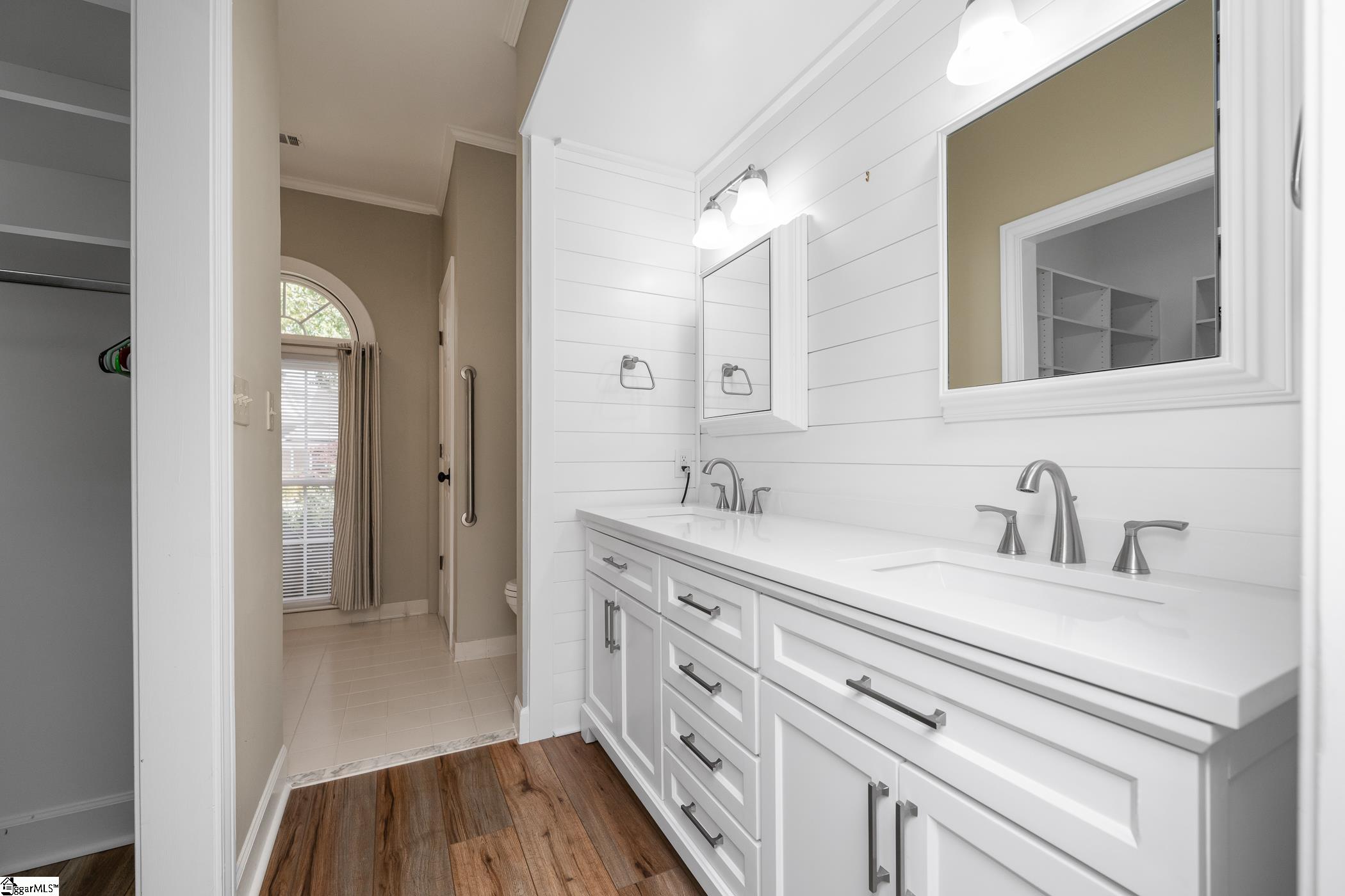 231 Greenview, Greenville, South Carolina image 14