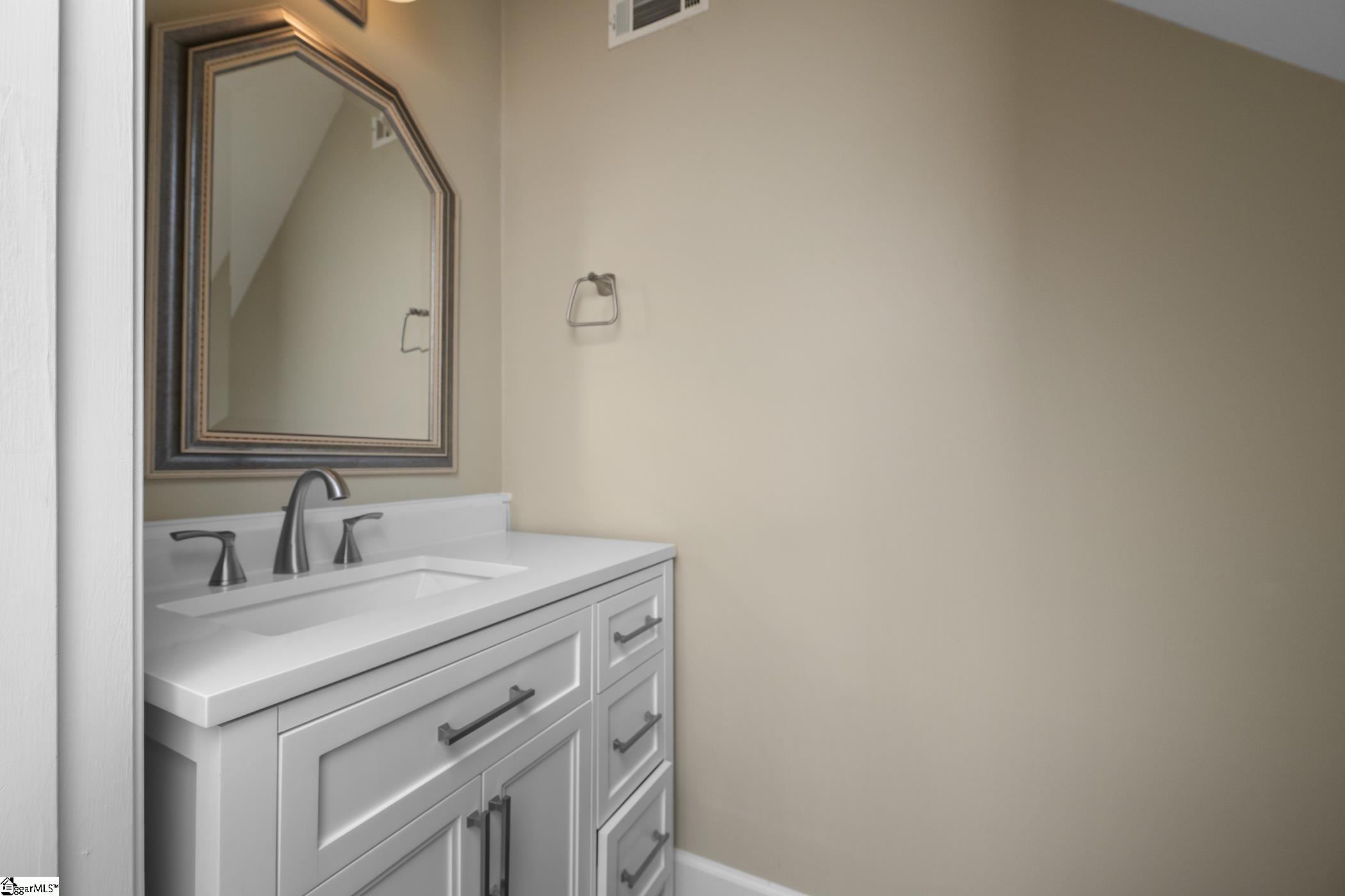 231 Greenview, Greenville, South Carolina image 17