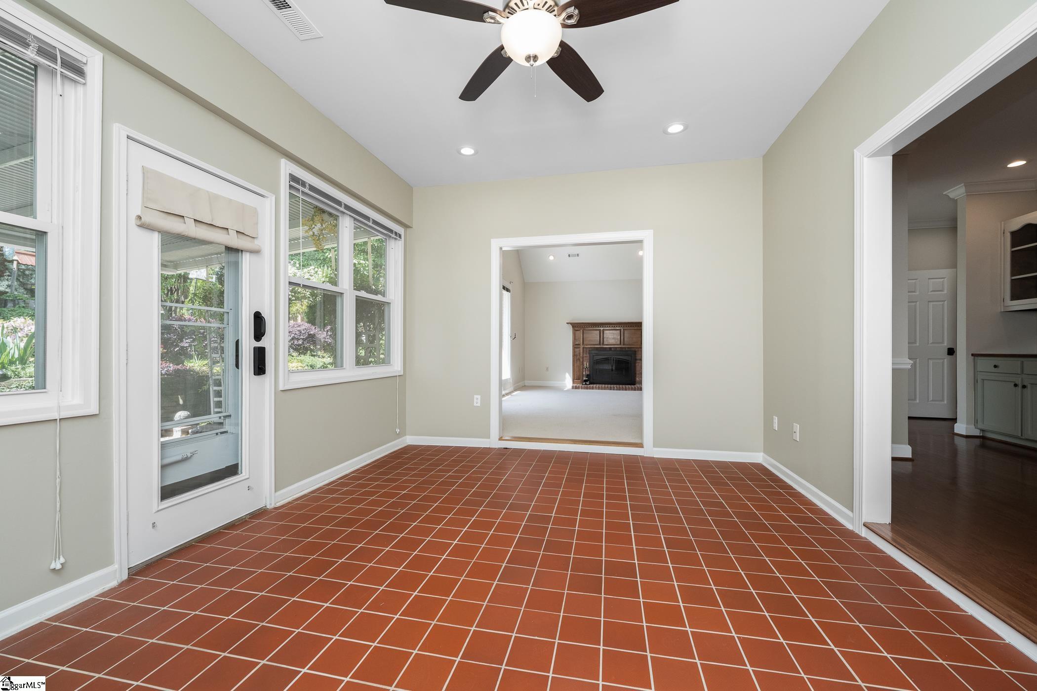 231 Greenview, Greenville, South Carolina image 28