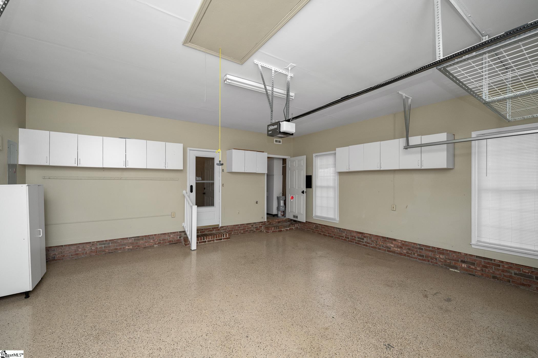 231 Greenview, Greenville, South Carolina image 44