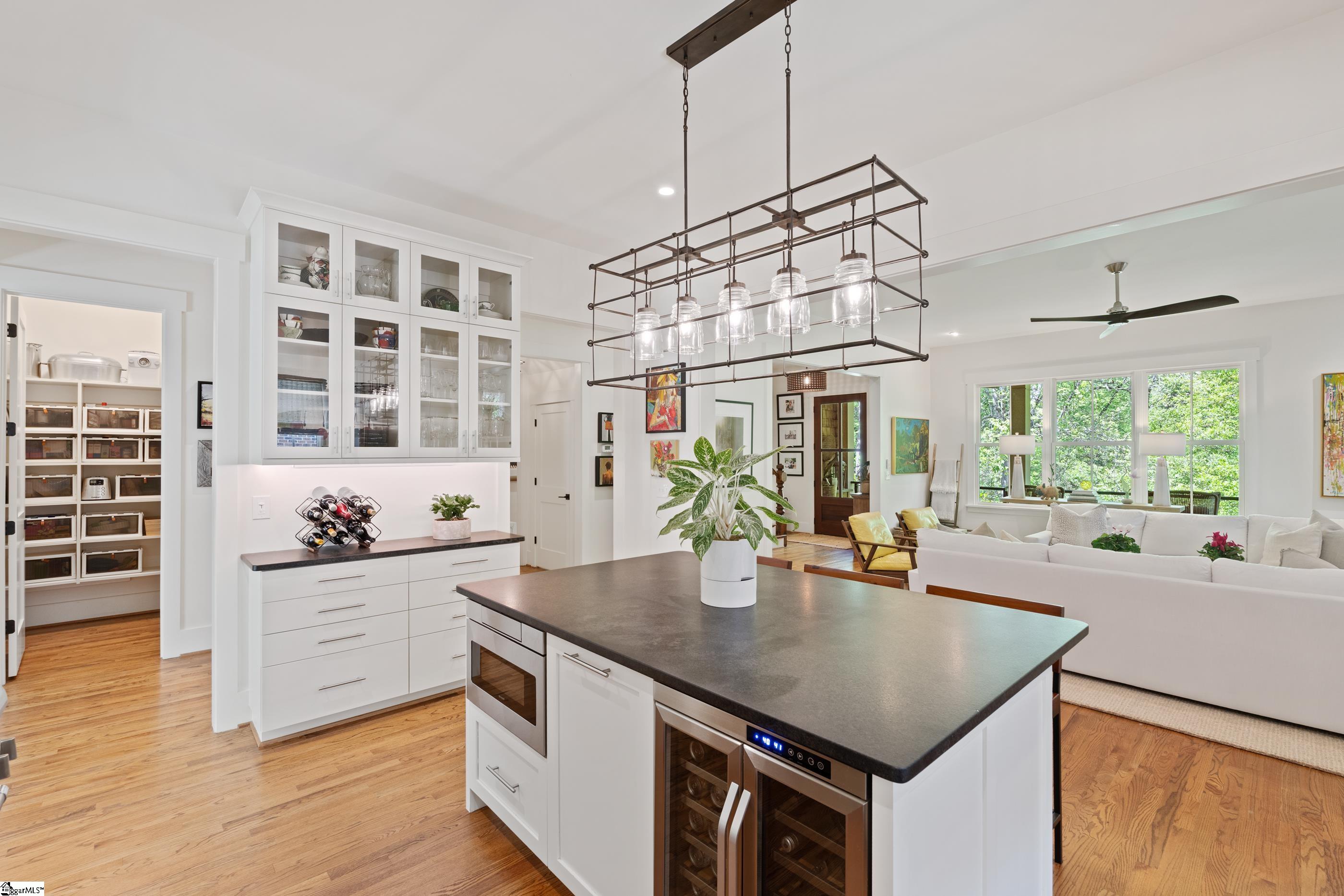 7 Hindman, Greenville, South Carolina image 15